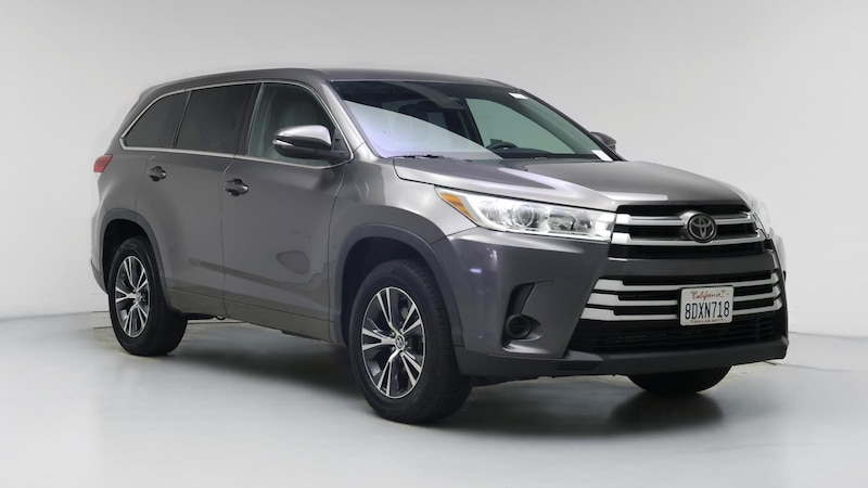 2018 Toyota Highlander LE Hero Image