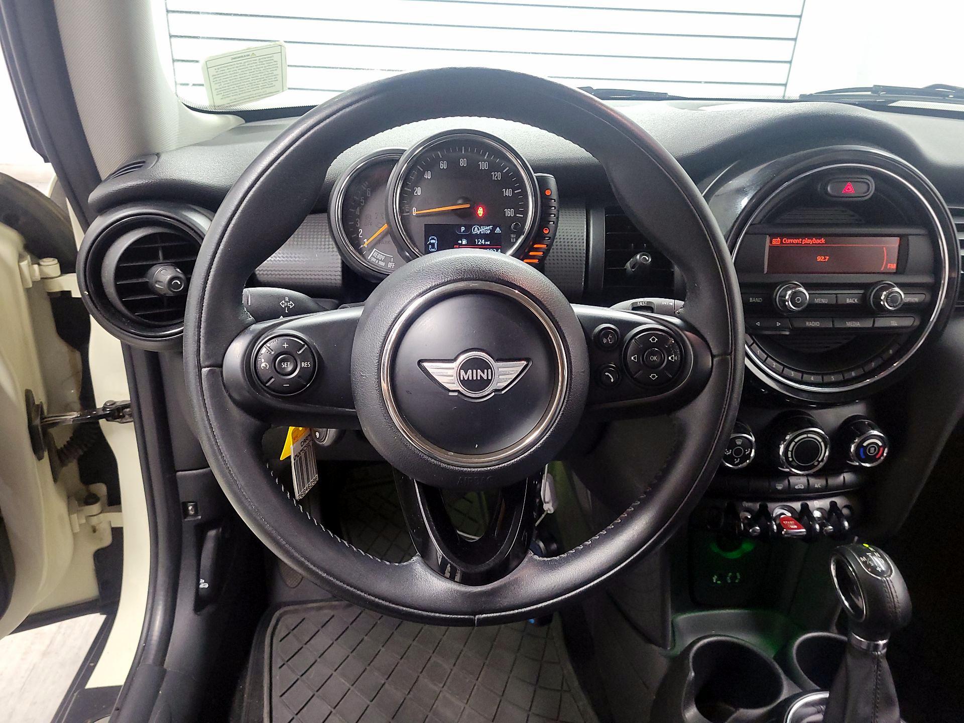 Thumbnail: 2014 MINI Cooper Hardtop - 10