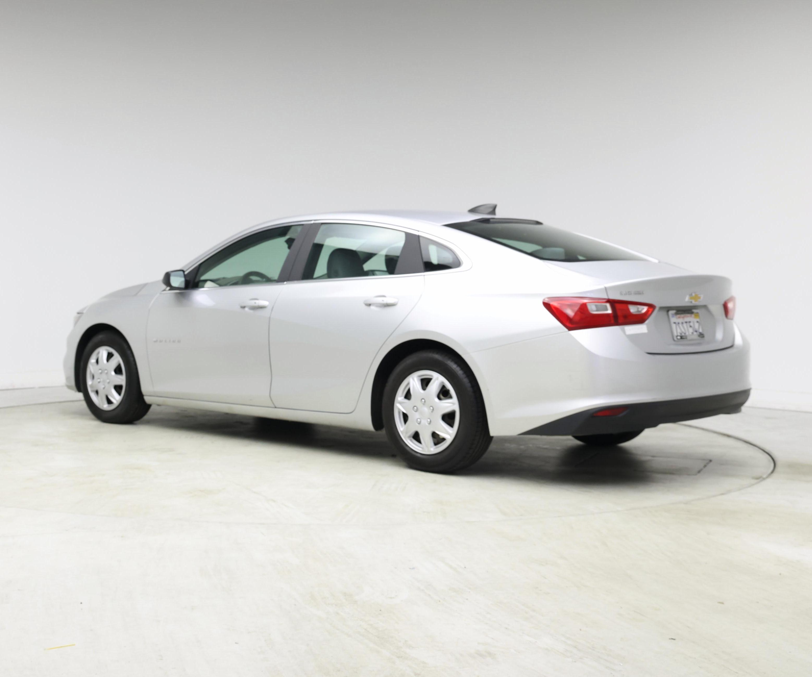 Thumbnail: 2016 Chevrolet Malibu - 2