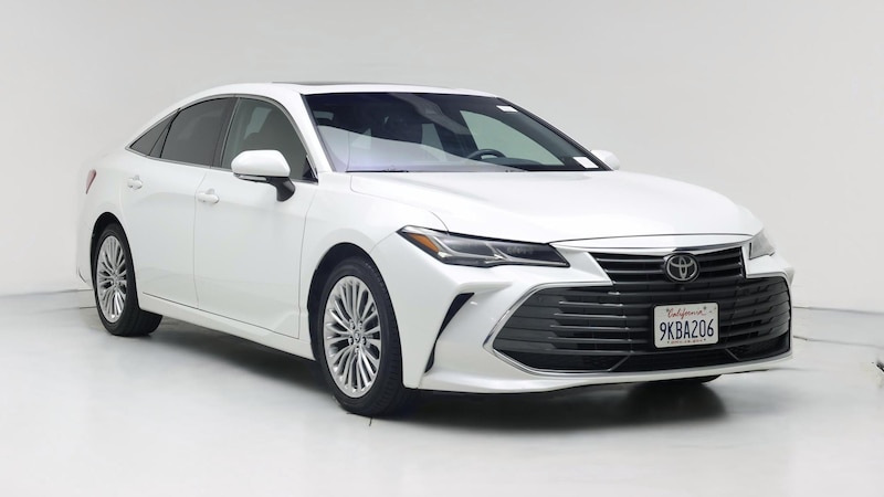 2019 Toyota Avalon Limited Hero Image