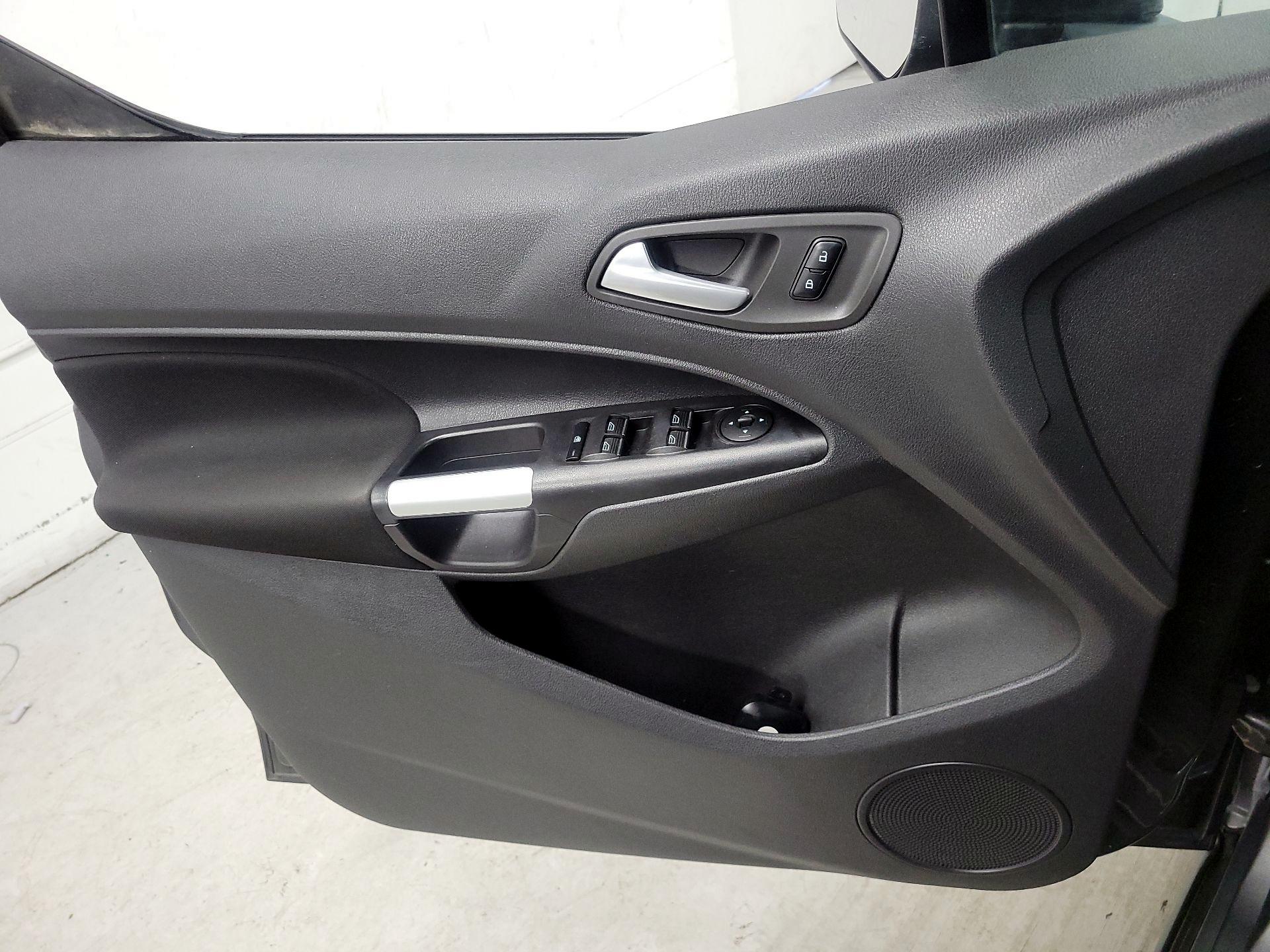Thumbnail: 2016 Ford Transit Series - 12