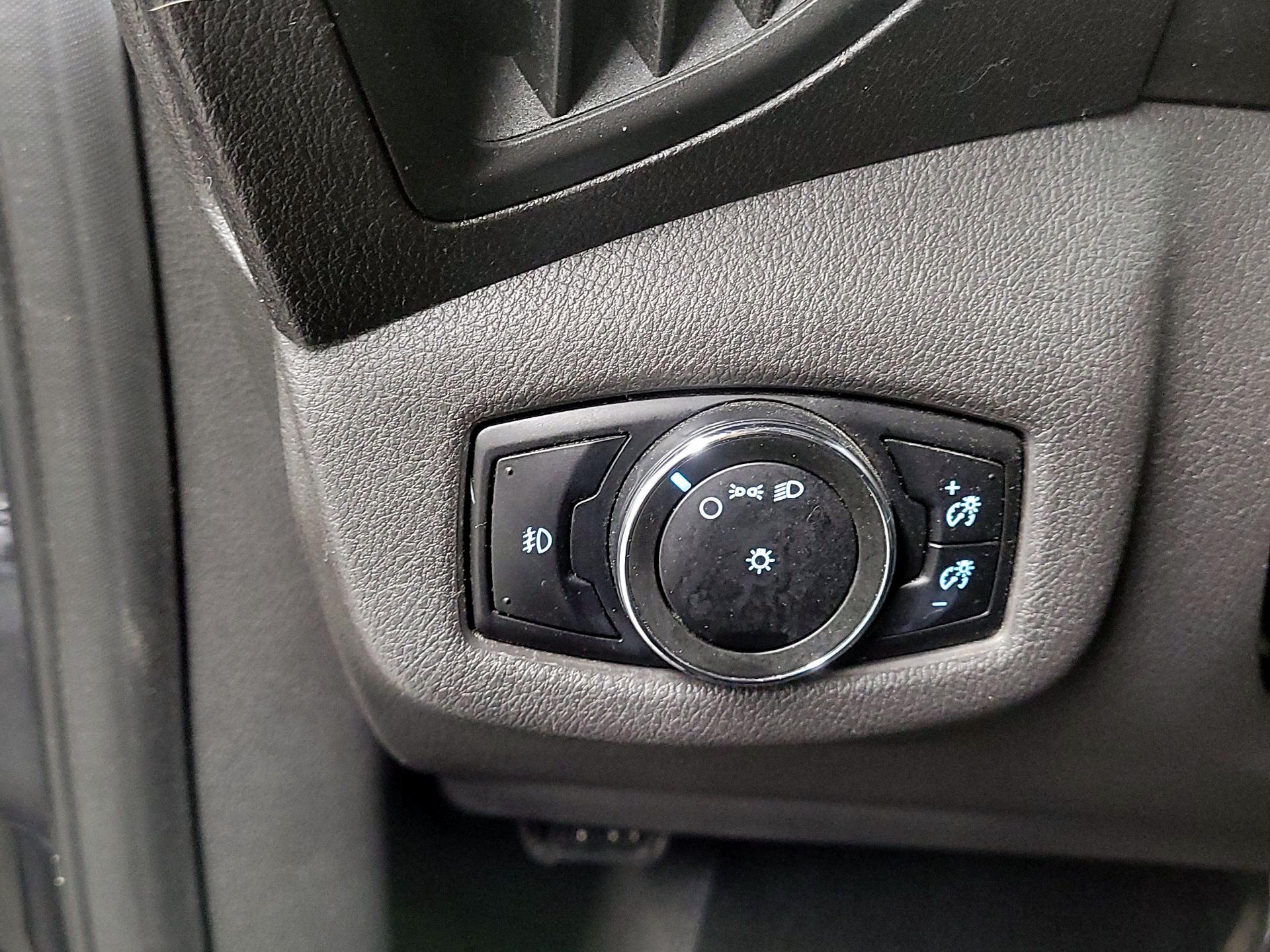 Thumbnail: 2016 Ford Transit Series - 13