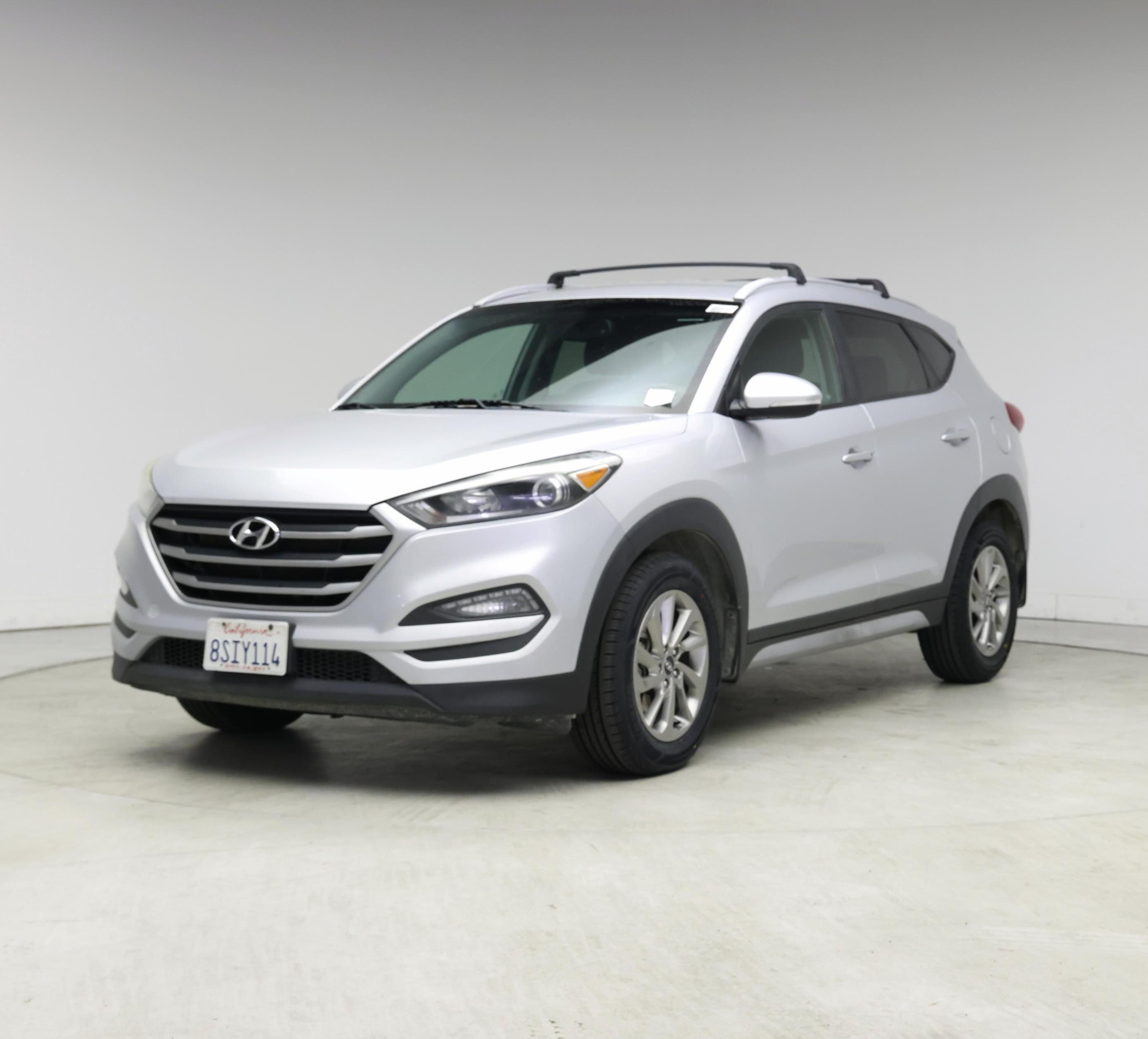 Thumbnail: 2017 Hyundai Tucson - 4