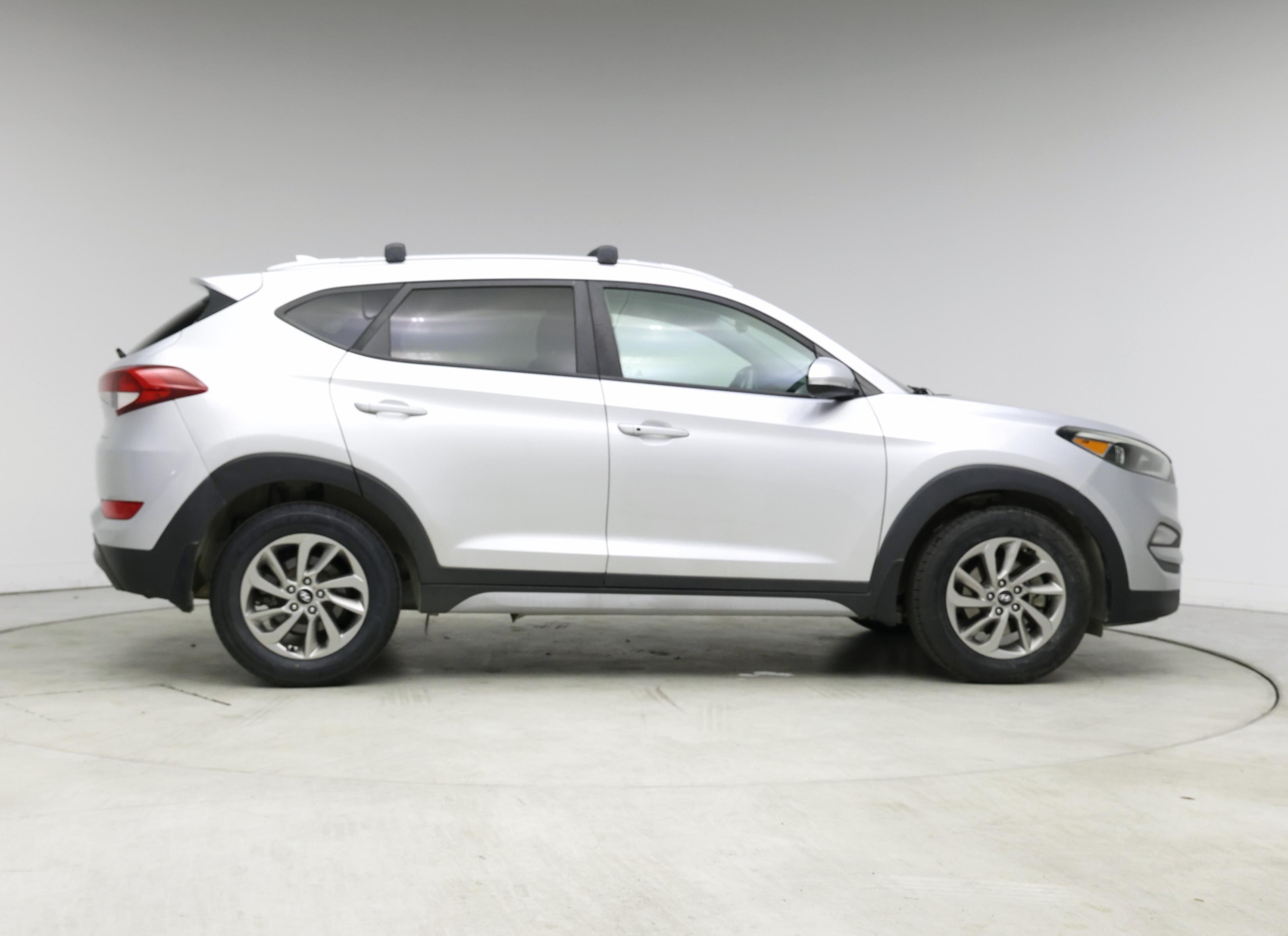 Thumbnail: 2017 Hyundai Tucson - 7