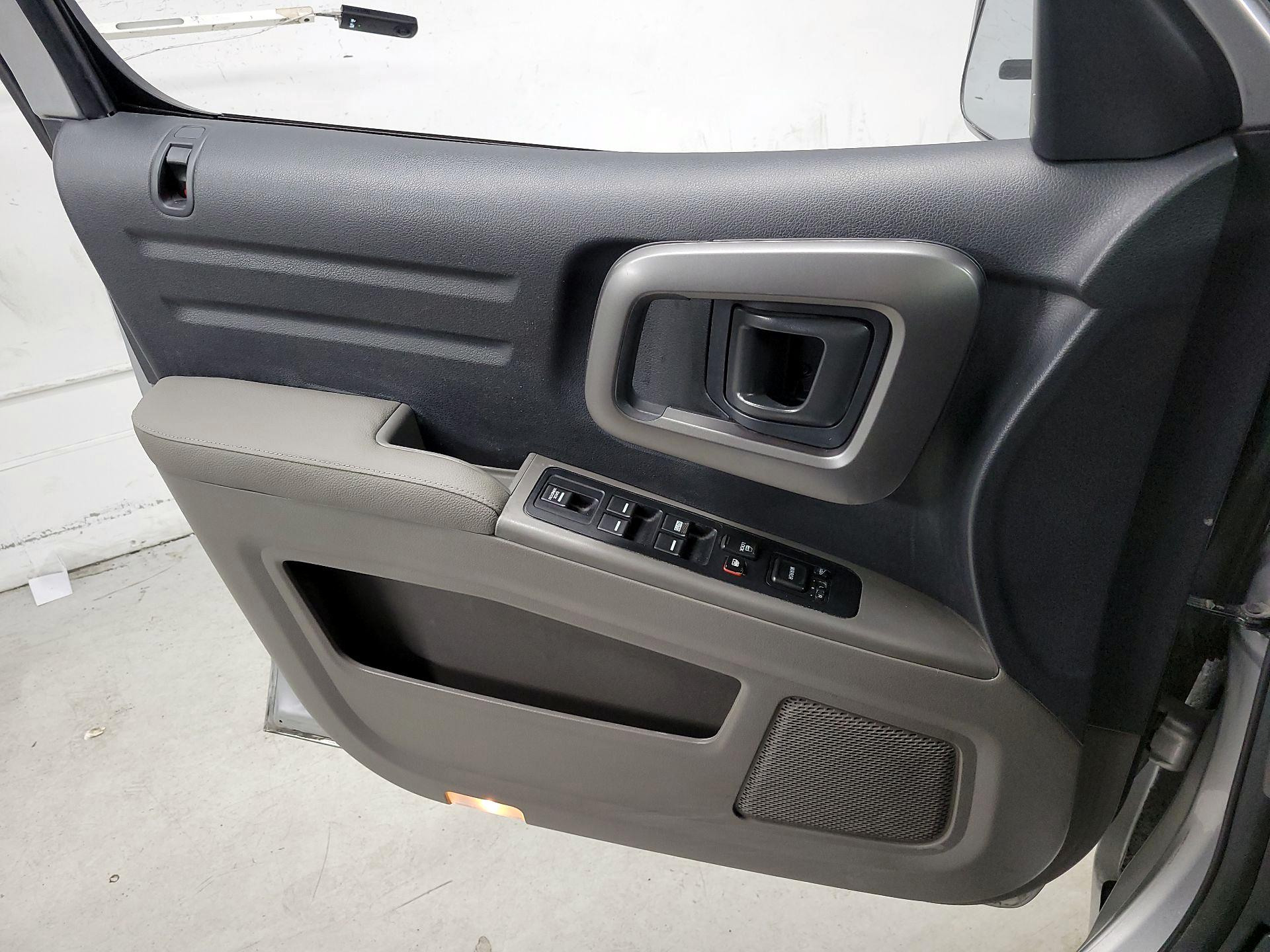 Thumbnail: 2013 Honda Ridgeline - 12
