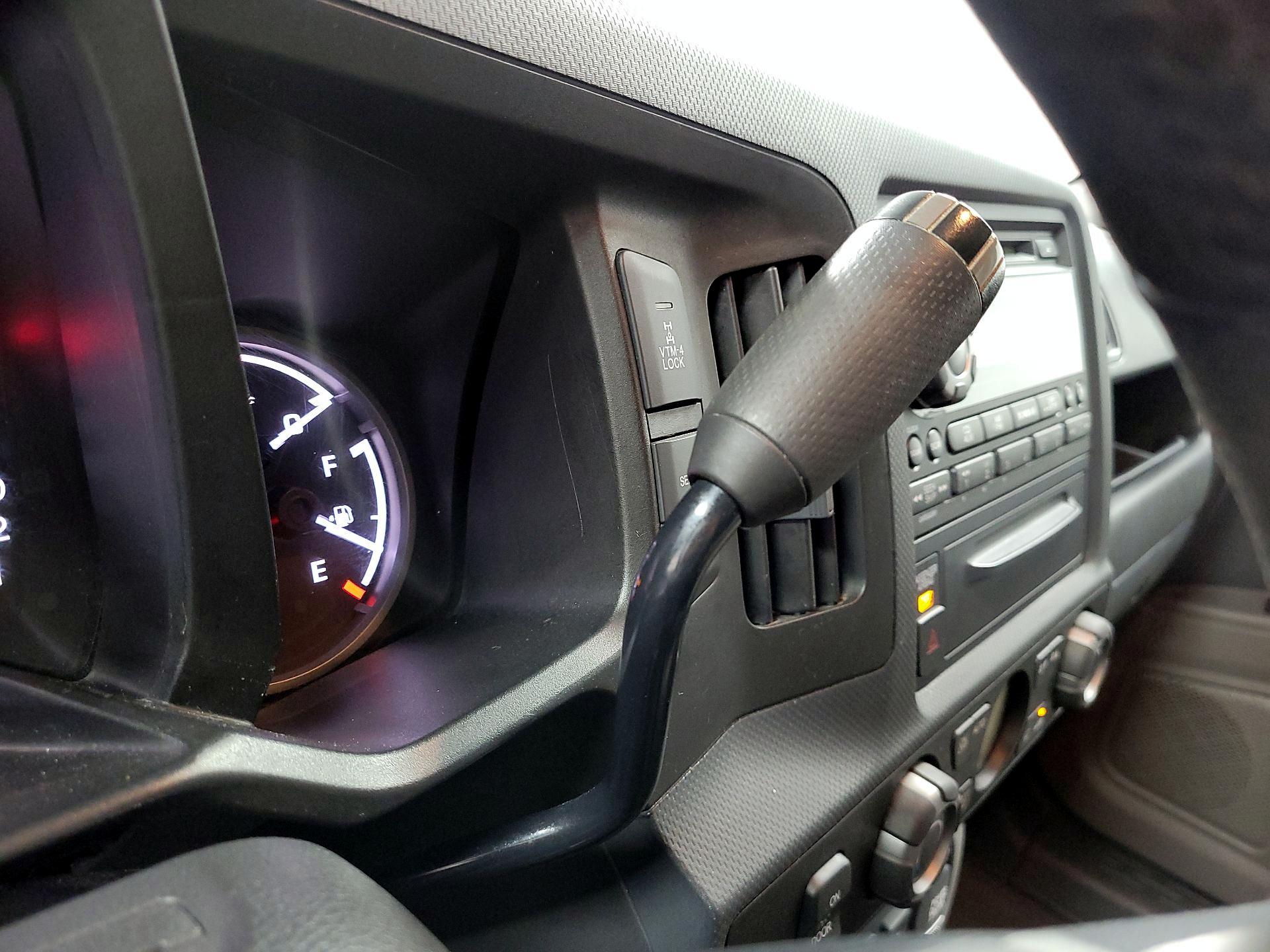 Thumbnail: 2013 Honda Ridgeline - 17