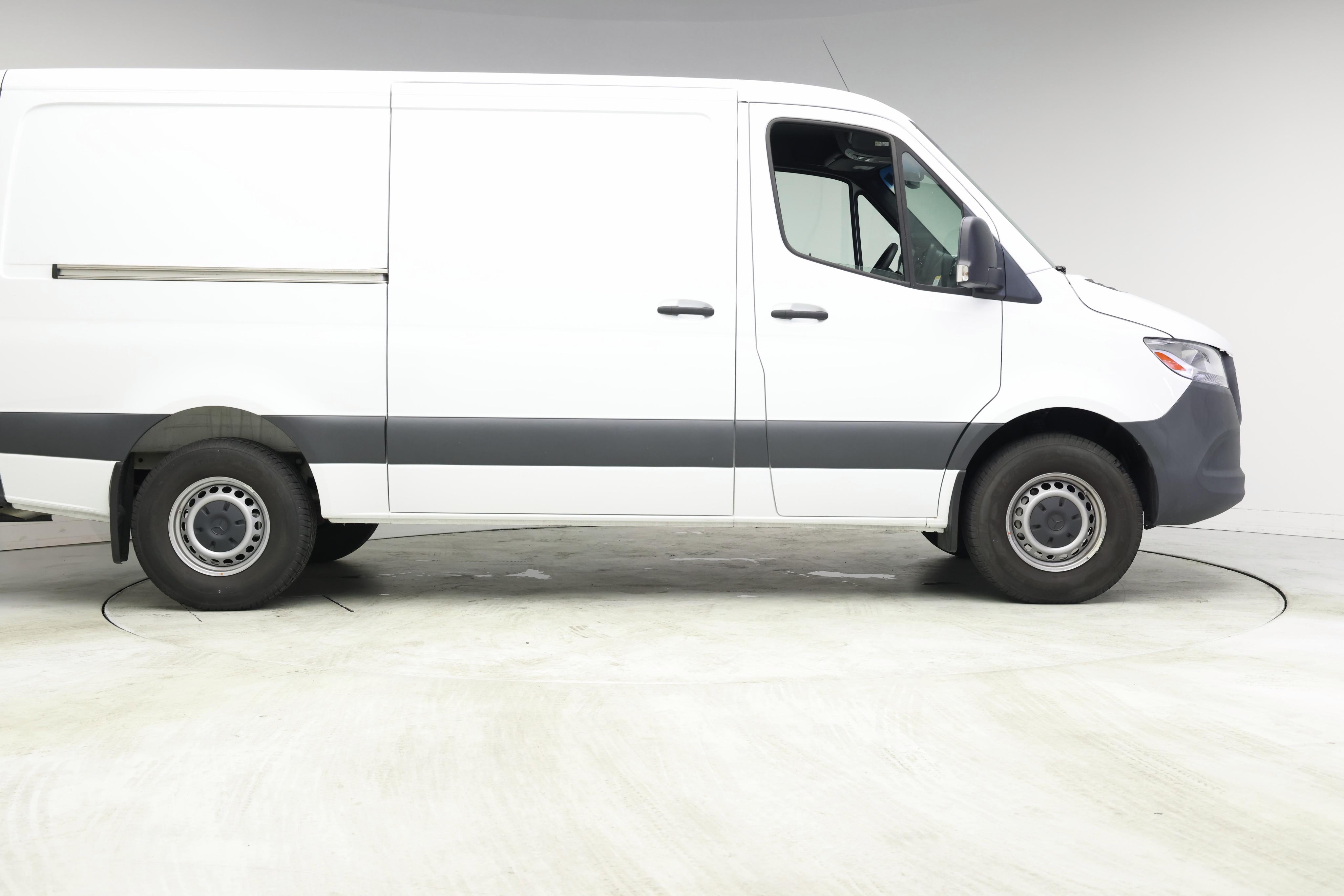 Thumbnail: 2023 Mercedes-Benz Sprinter - 7
