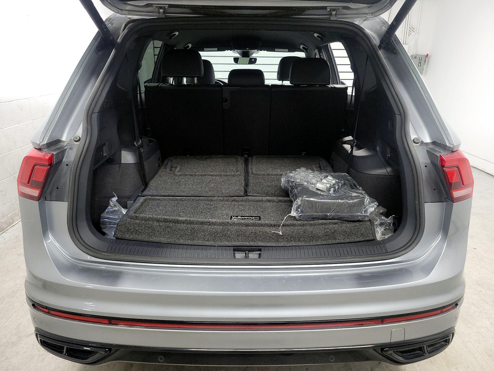 Thumbnail: 2022 Volkswagen Tiguan - 19