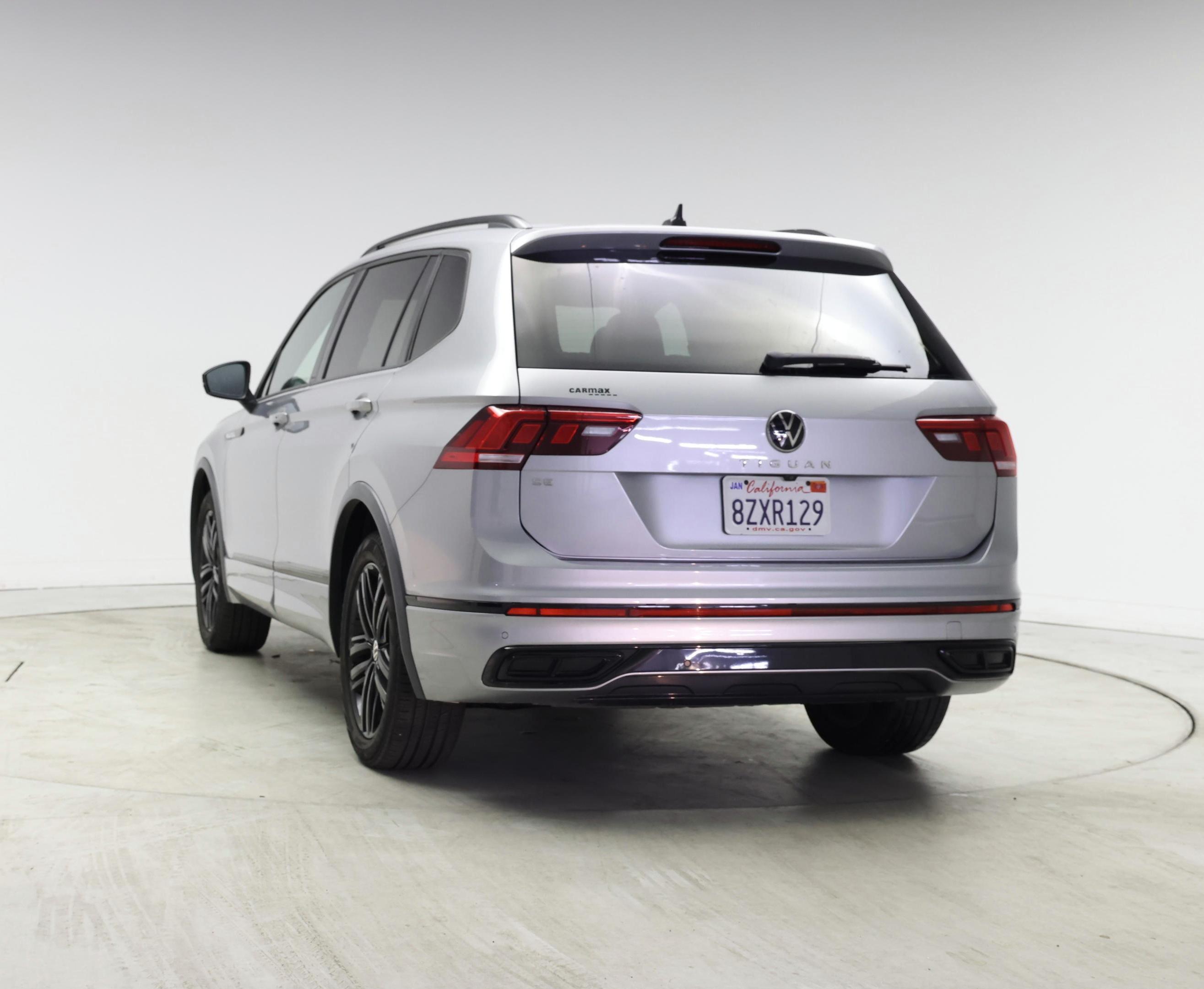 Thumbnail: 2022 Volkswagen Tiguan - 6