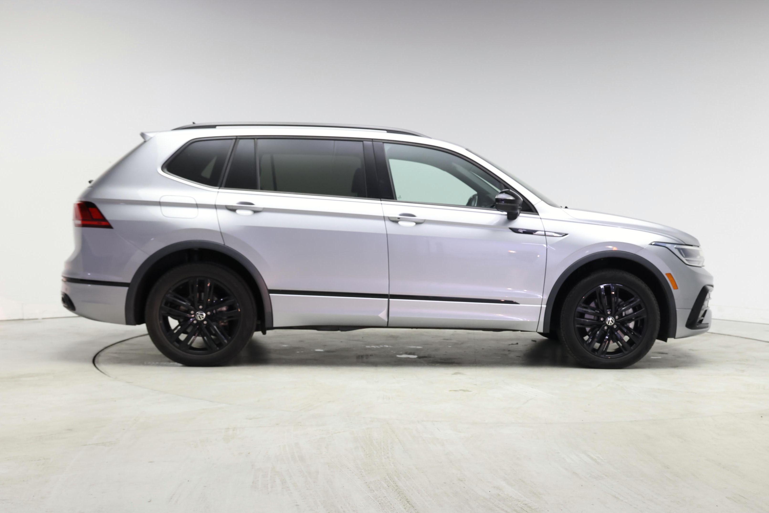 Thumbnail: 2022 Volkswagen Tiguan - 7