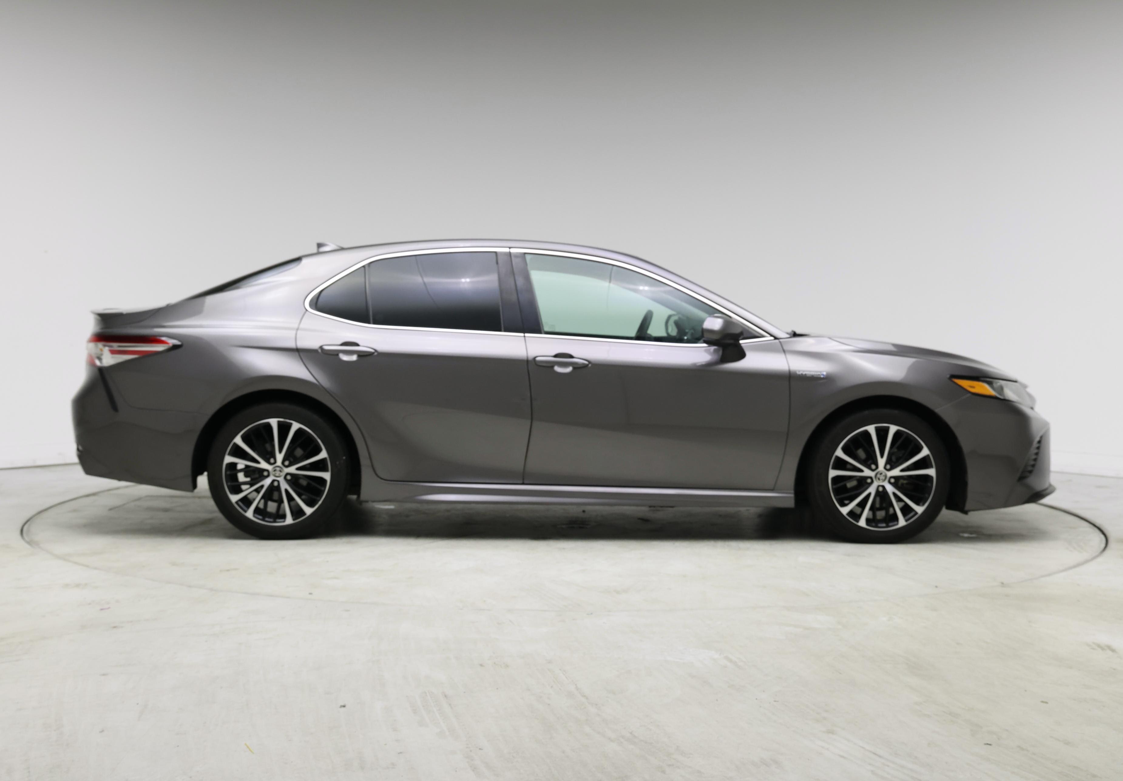 Thumbnail: 2020 Toyota Camry - 7