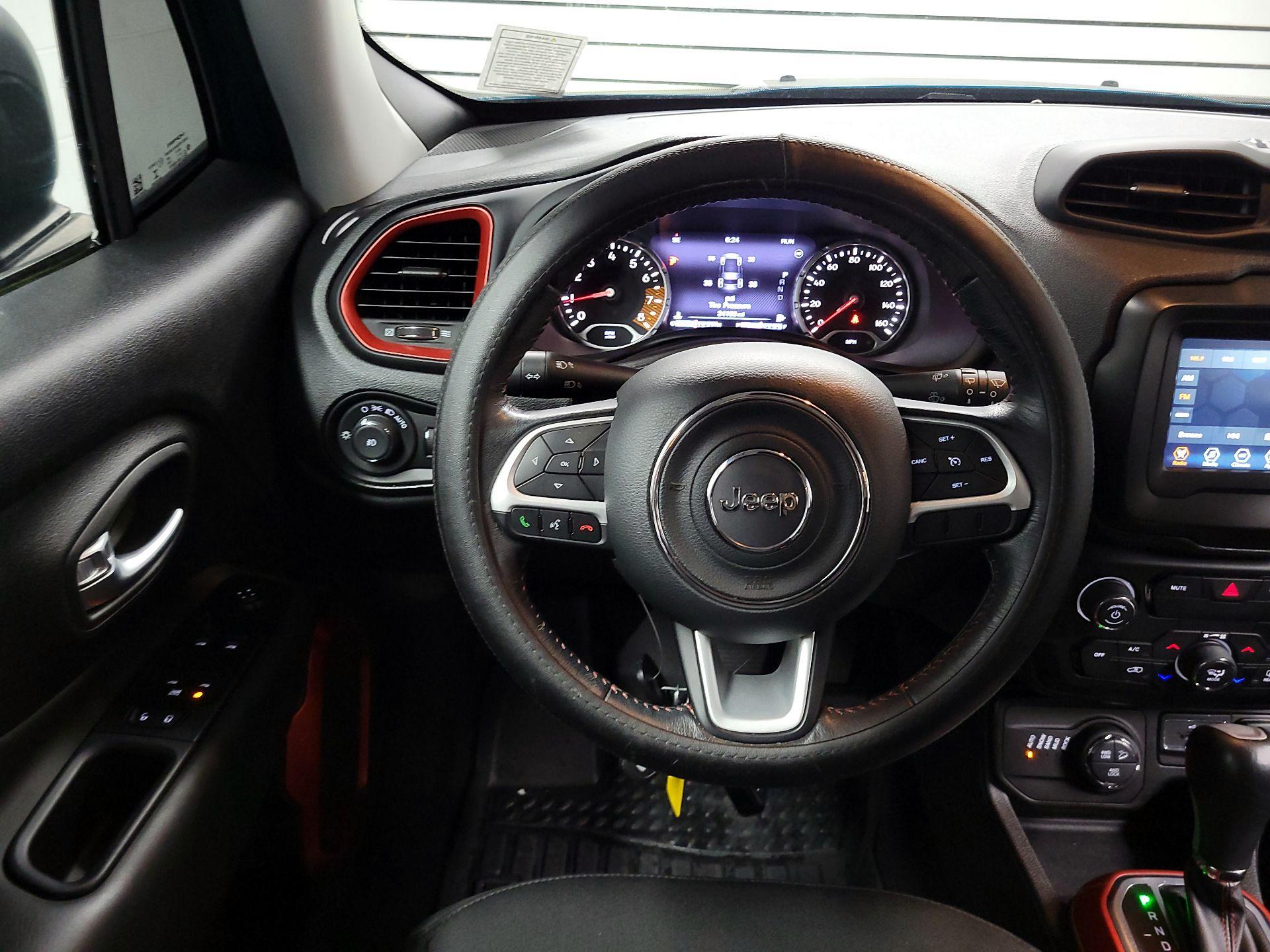 Thumbnail: 2020 Jeep Renegade - 10