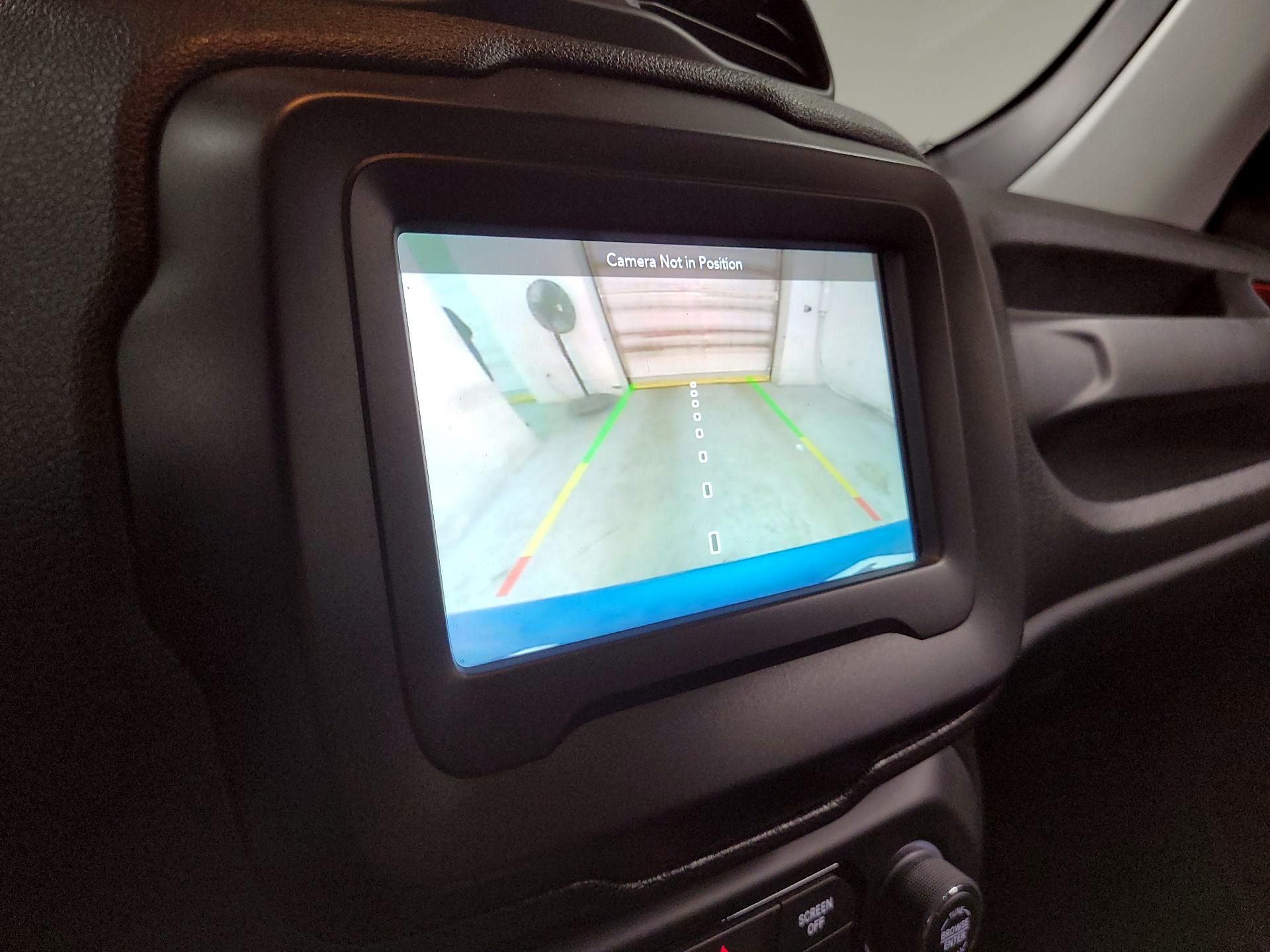 Thumbnail: 2020 Jeep Renegade - 14