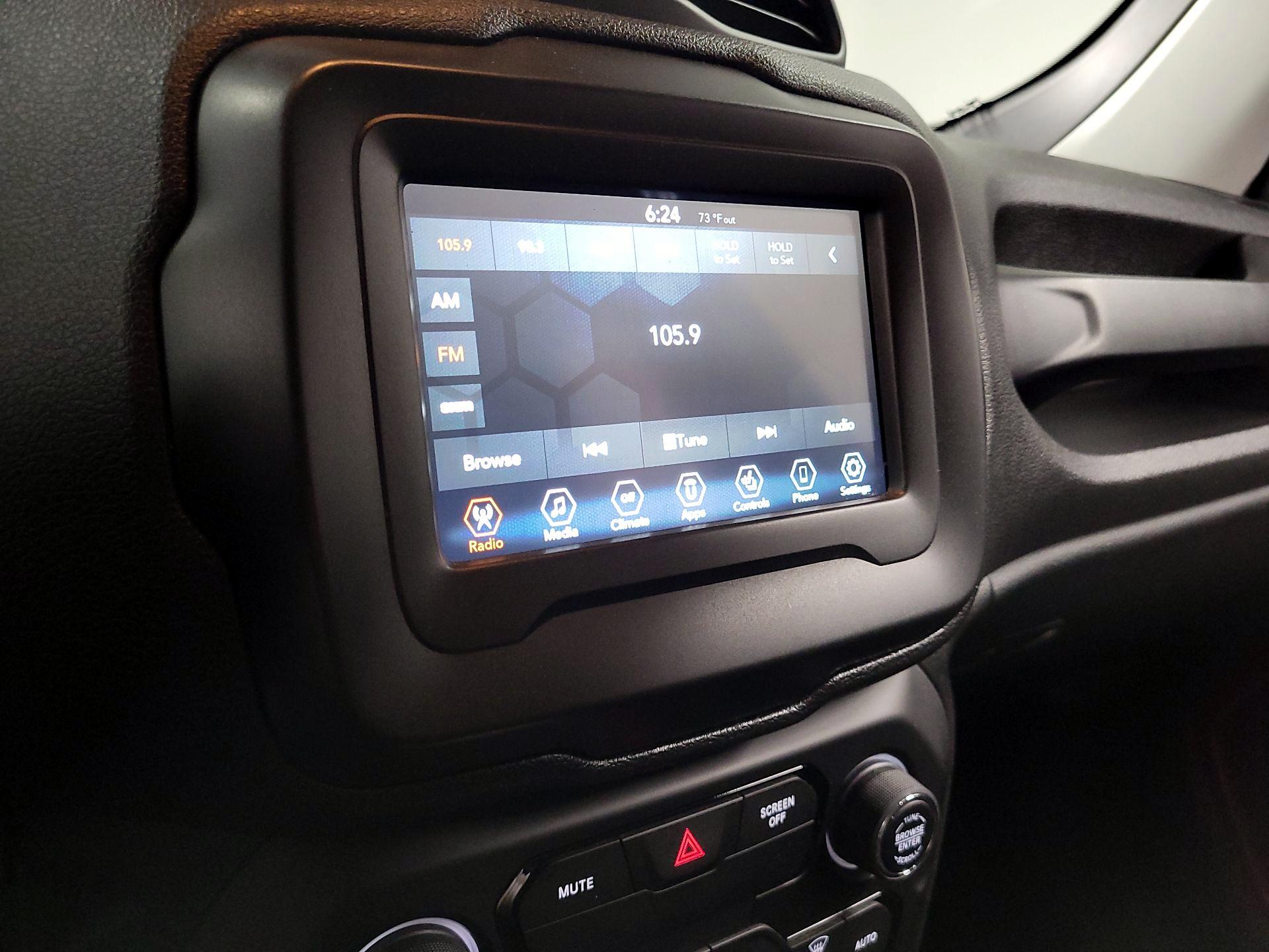 Thumbnail: 2020 Jeep Renegade - 15