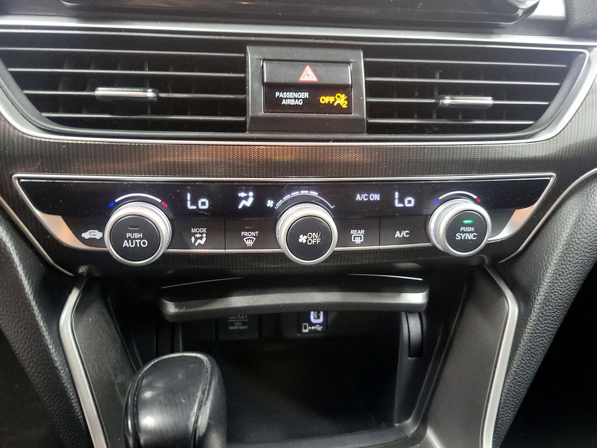 Thumbnail: 2018 Honda Accord - 15