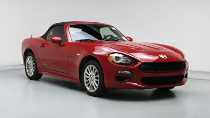 2017 Fiat 124 Spider Classica Hero Image