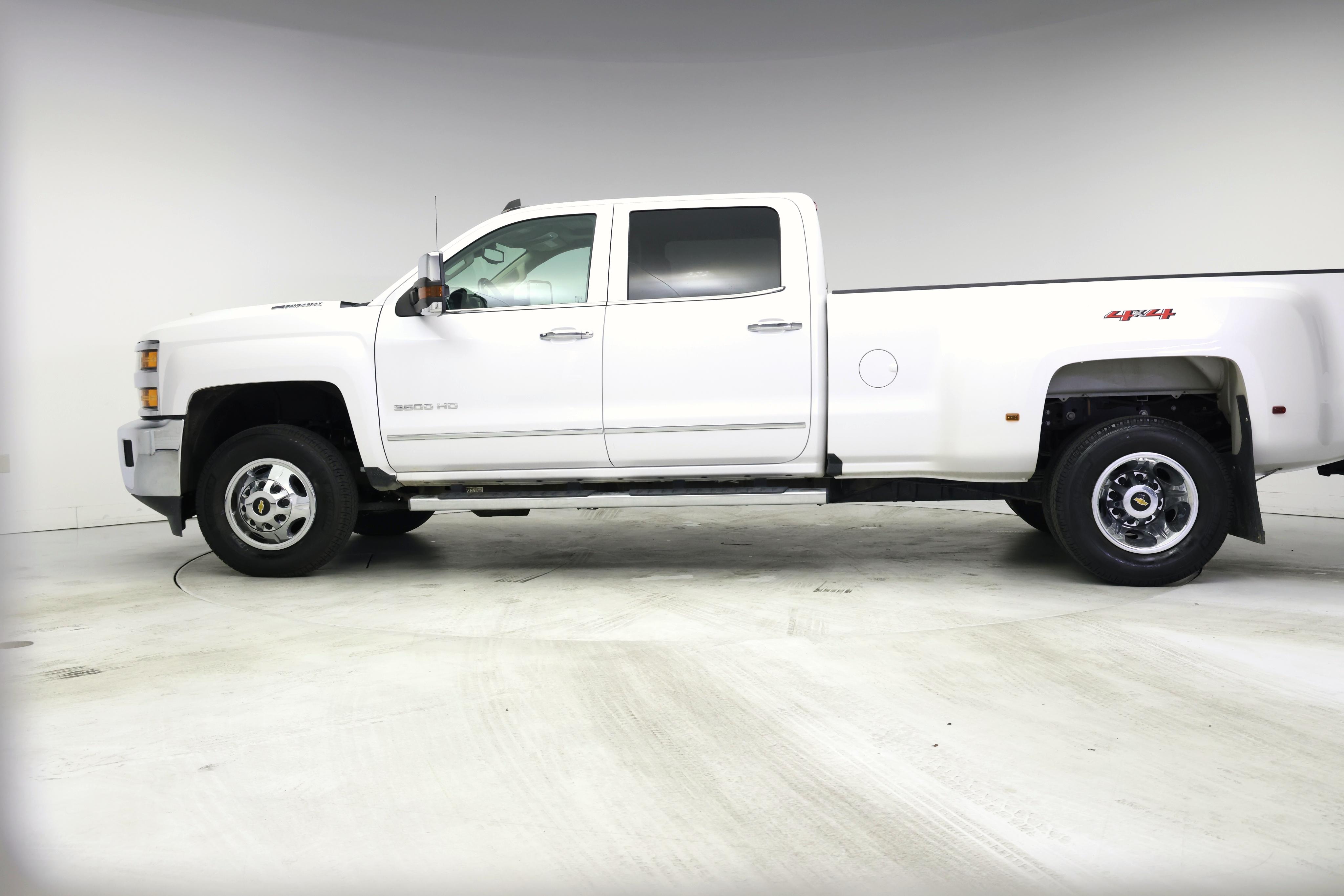 Thumbnail: 2019 Chevrolet Silverado 3500 - 3