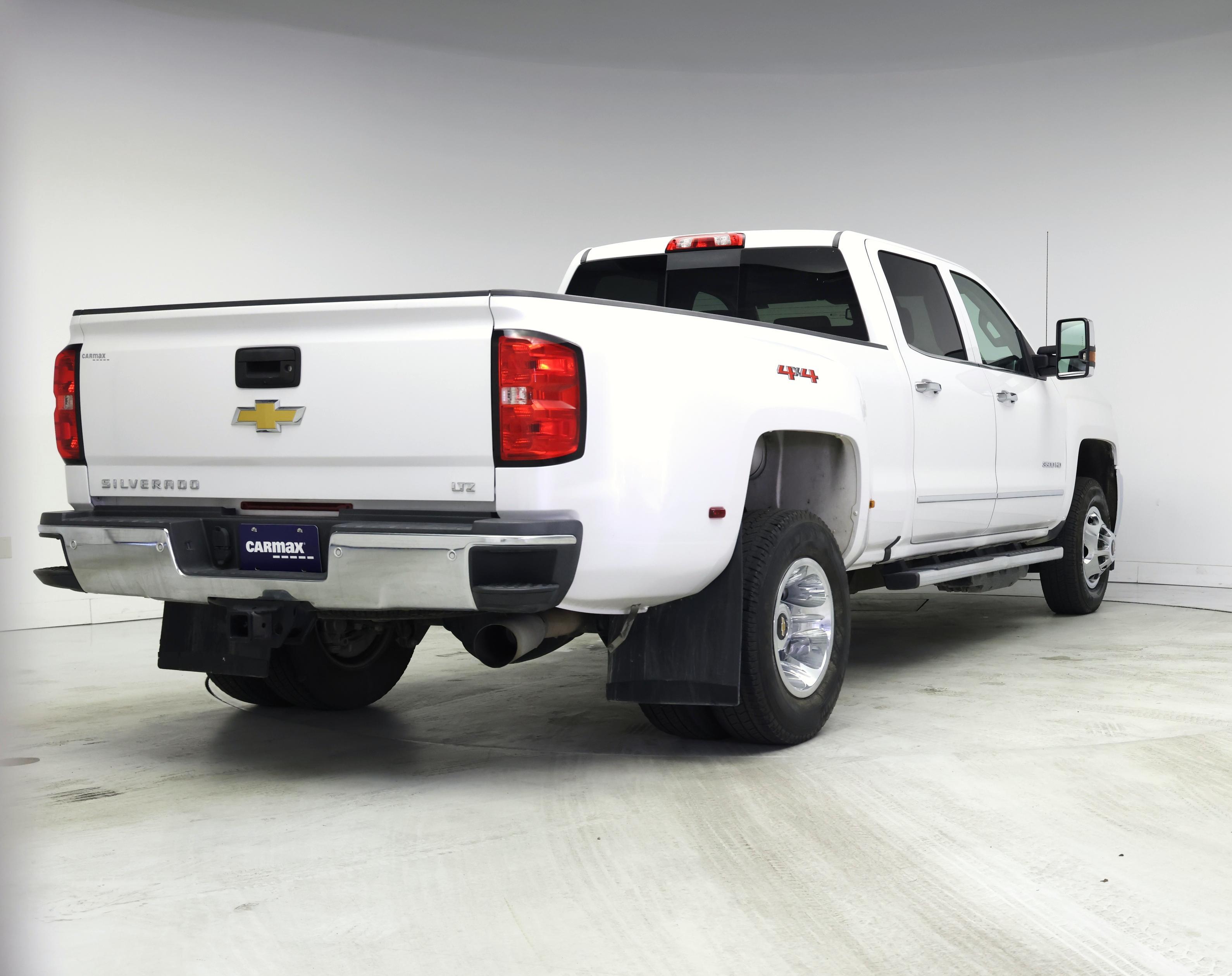 Thumbnail: 2019 Chevrolet Silverado 3500 - 8