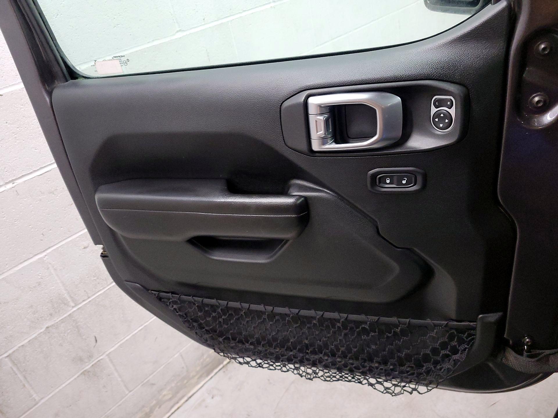 Thumbnail: 2020 Jeep Wrangler - 12