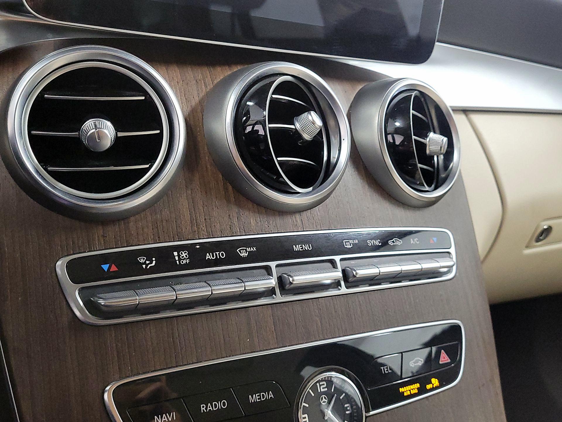 Thumbnail: 2019 Mercedes-Benz C-Class - 16