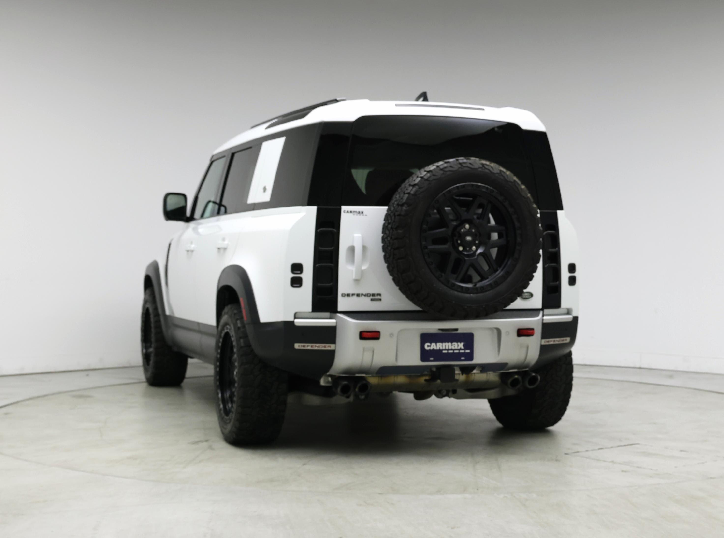 Thumbnail: 2023 Land Rover Defender - 2