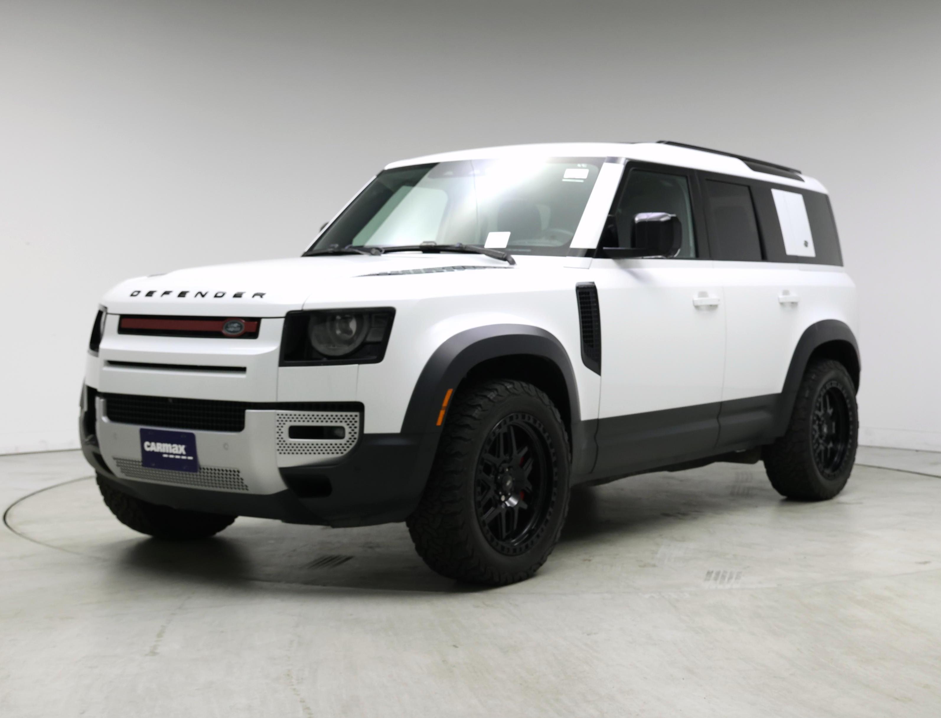 Thumbnail: 2023 Land Rover Defender - 4