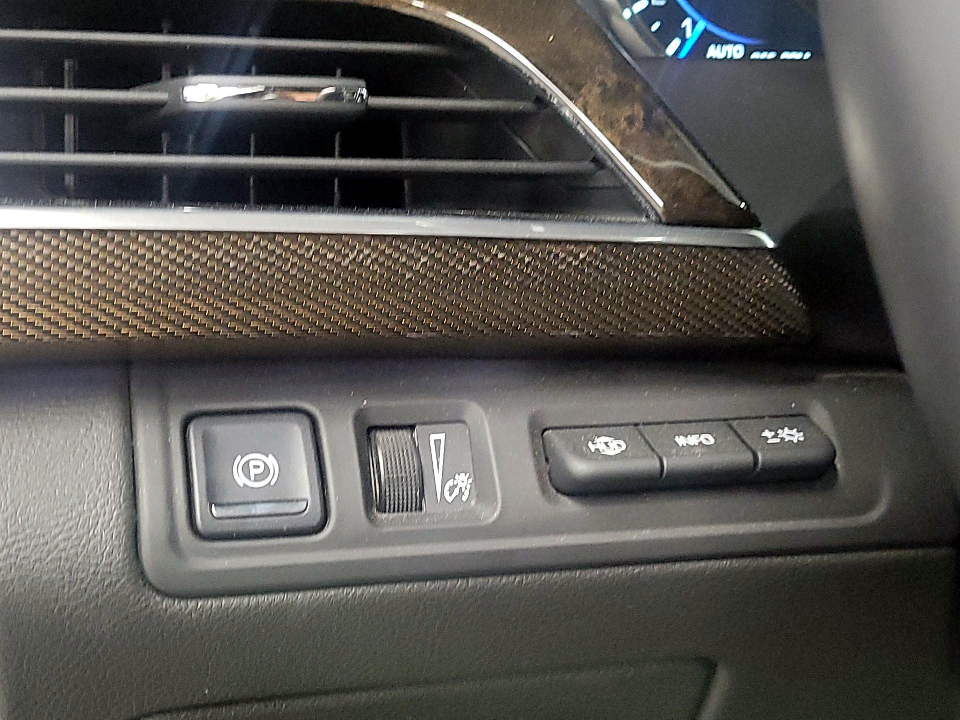 Thumbnail: 2018 Cadillac CT6 - 13
