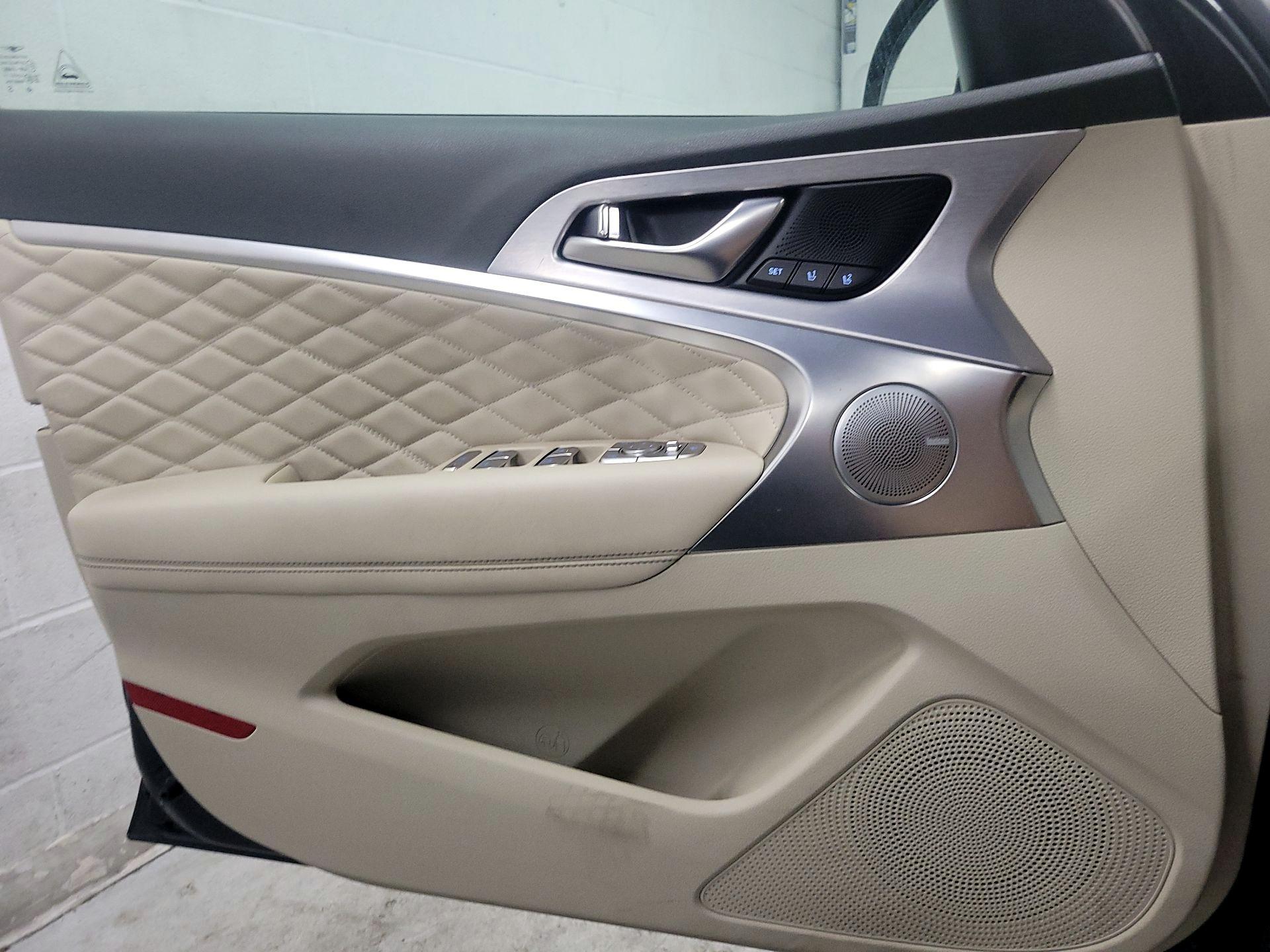 Thumbnail: 2019 Genesis G70 - 12