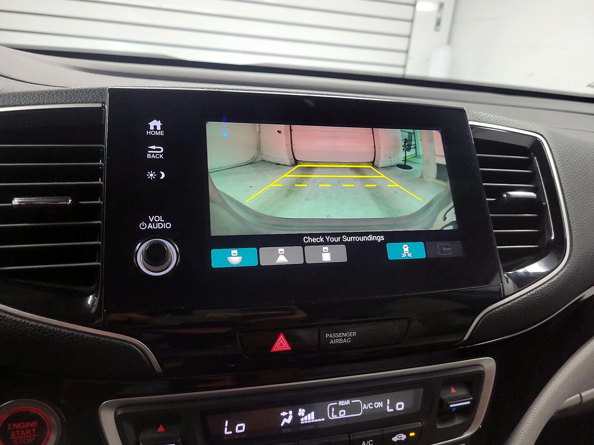 Thumbnail: 2019 Honda Pilot - 13