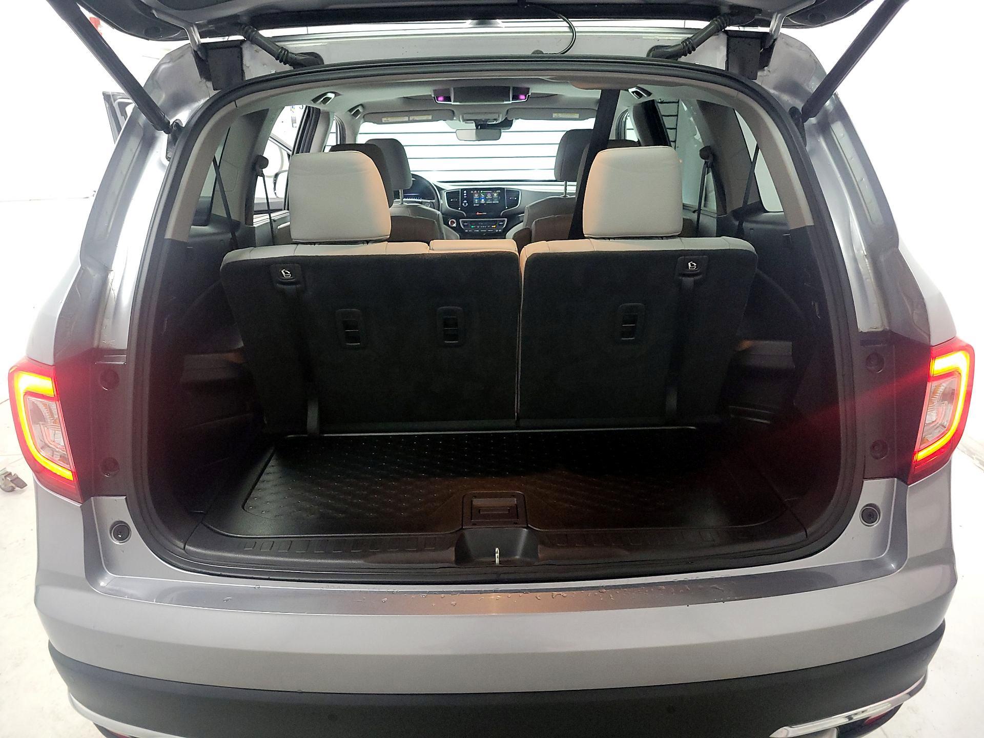 Thumbnail: 2019 Honda Pilot - 18