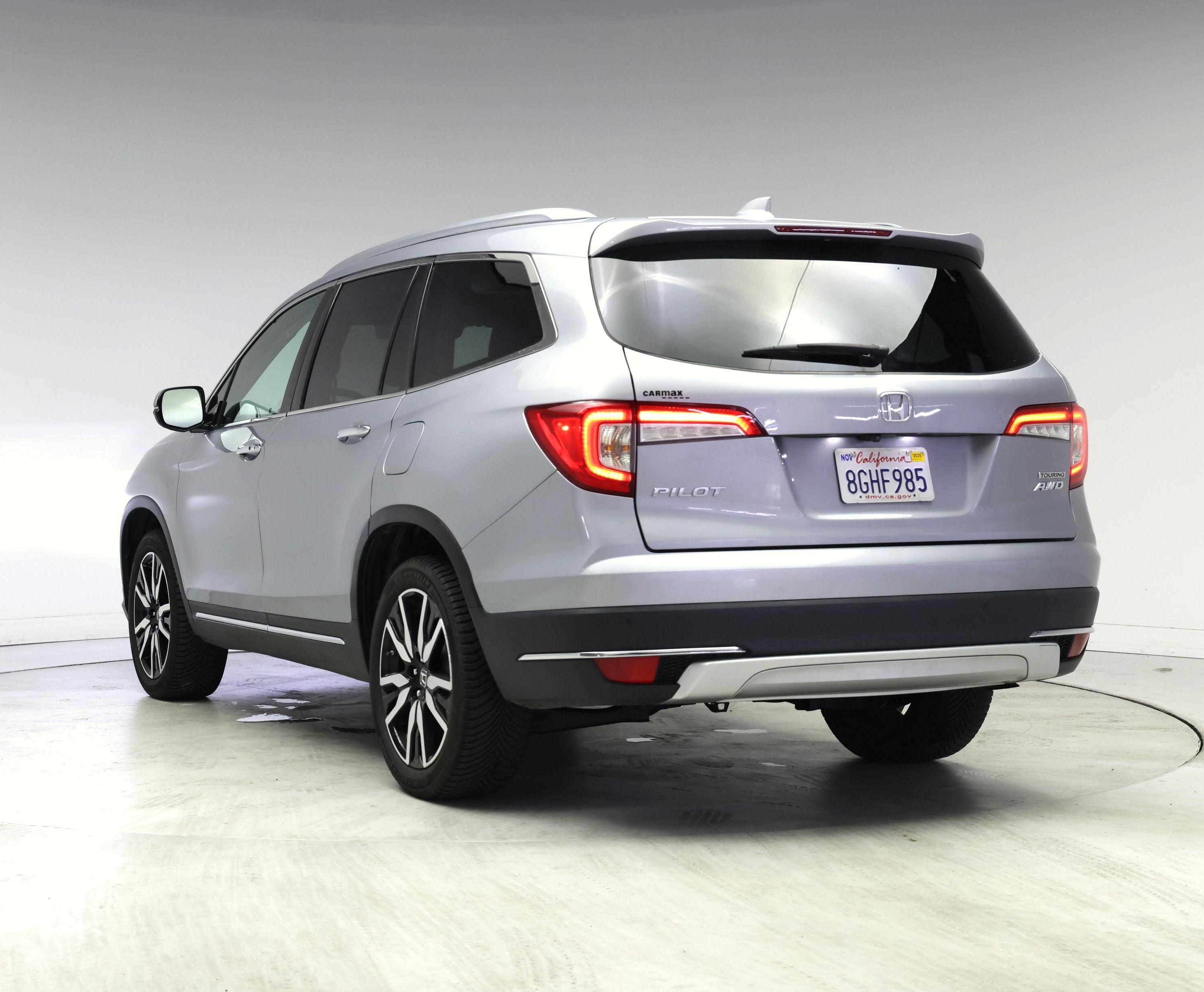 Thumbnail: 2019 Honda Pilot - 2