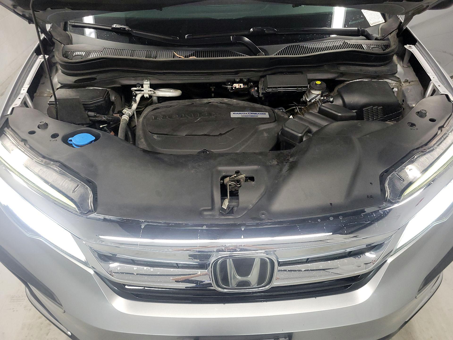 Thumbnail: 2019 Honda Pilot - 19