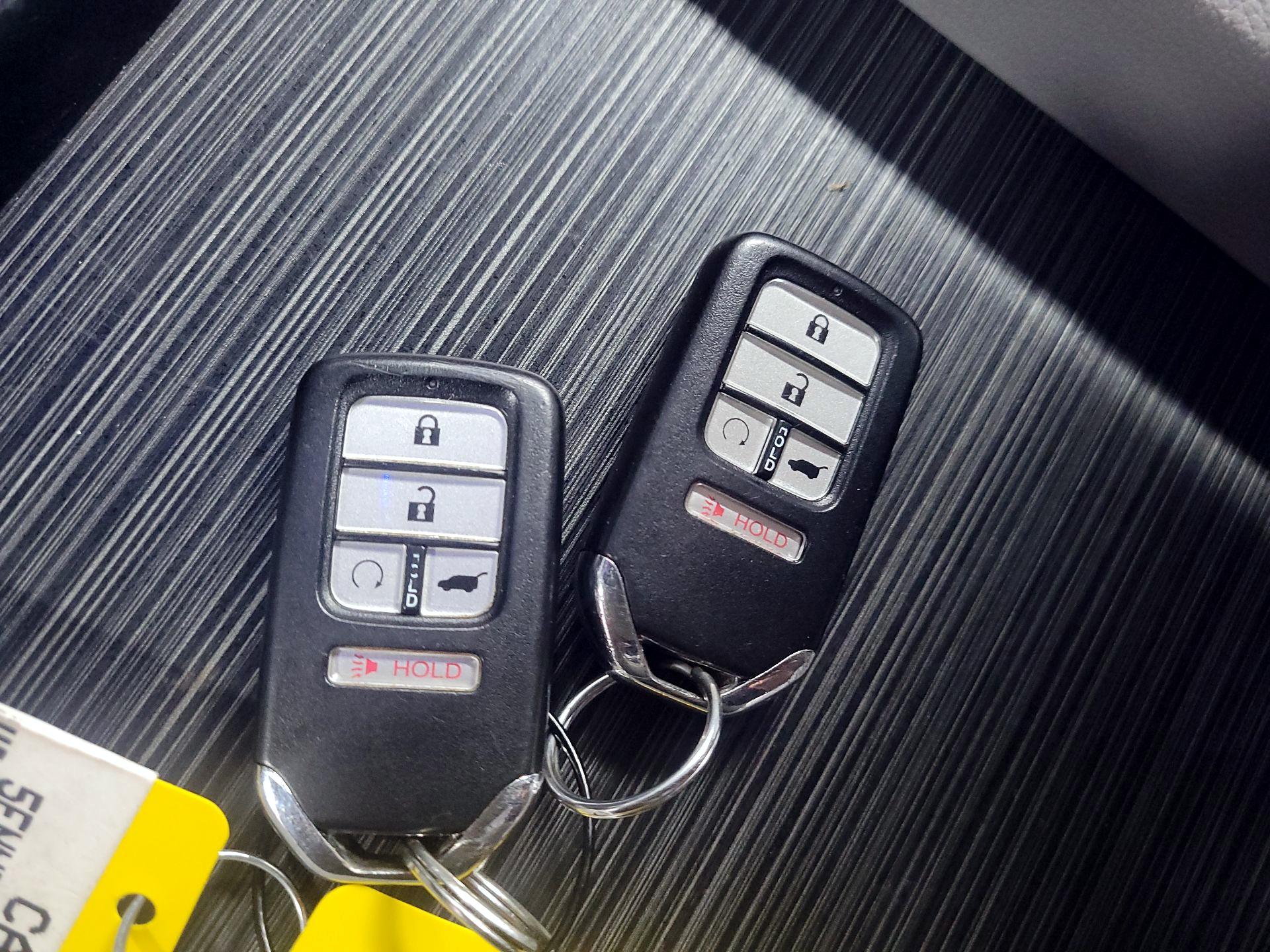 Thumbnail: 2019 Honda Pilot - 20