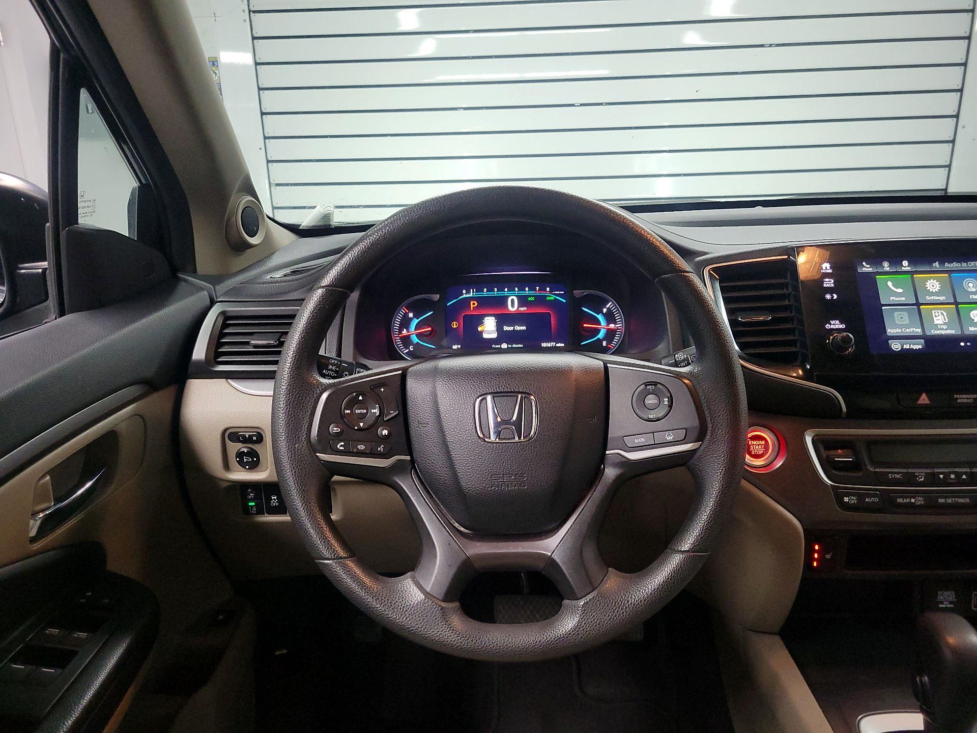 Thumbnail: 2019 Honda Pilot - 10