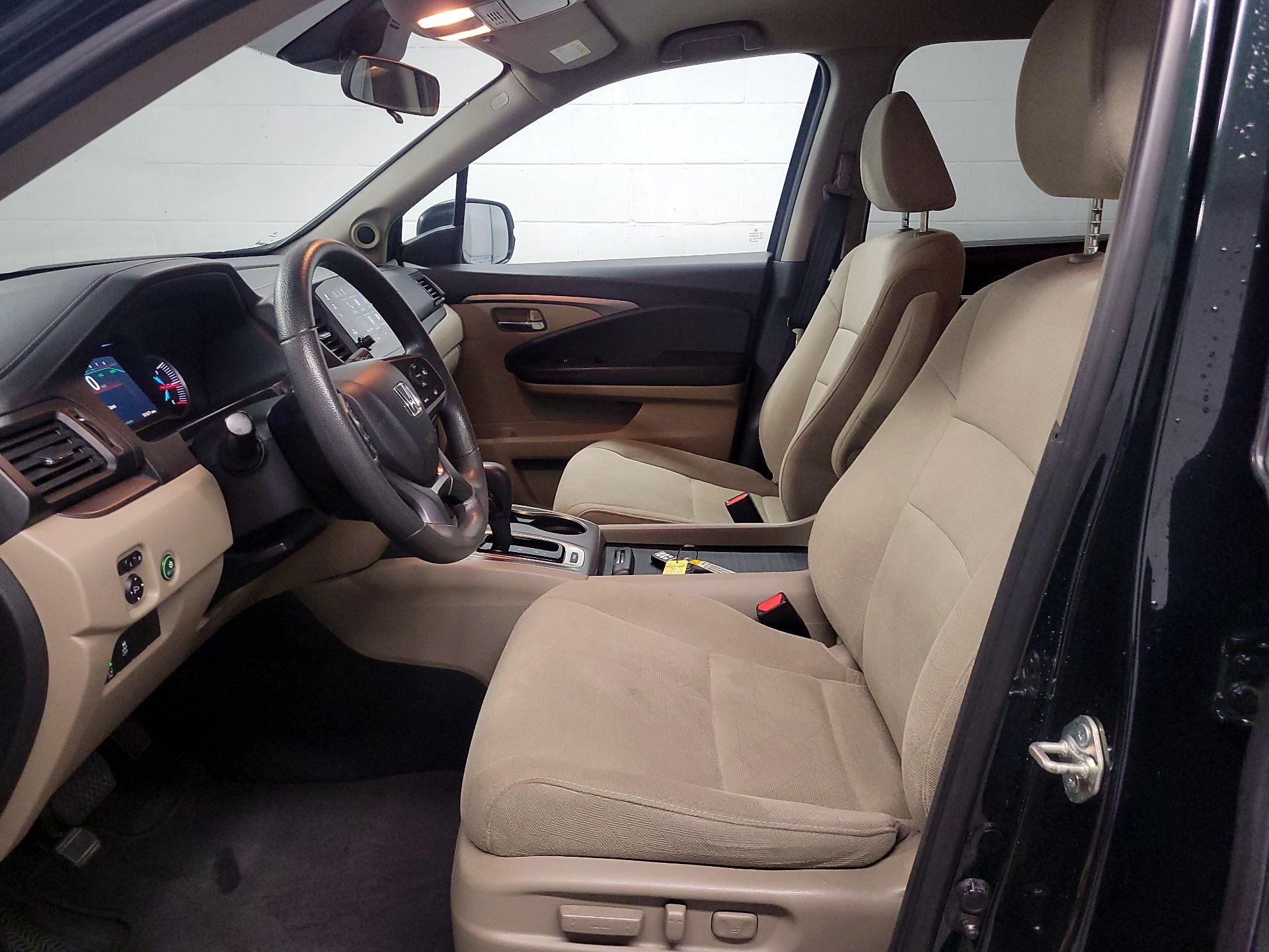Thumbnail: 2019 Honda Pilot - 11