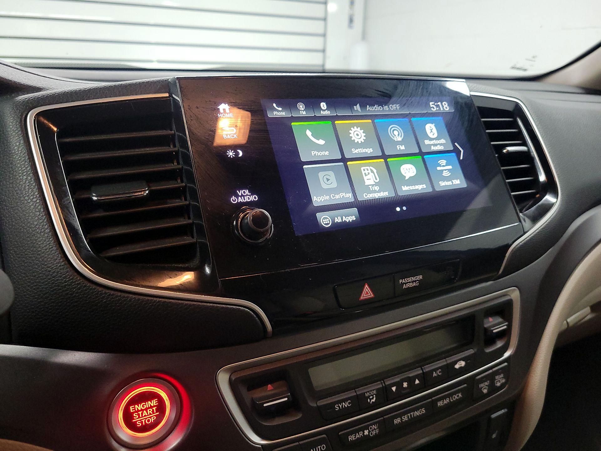 Thumbnail: 2019 Honda Pilot - 15