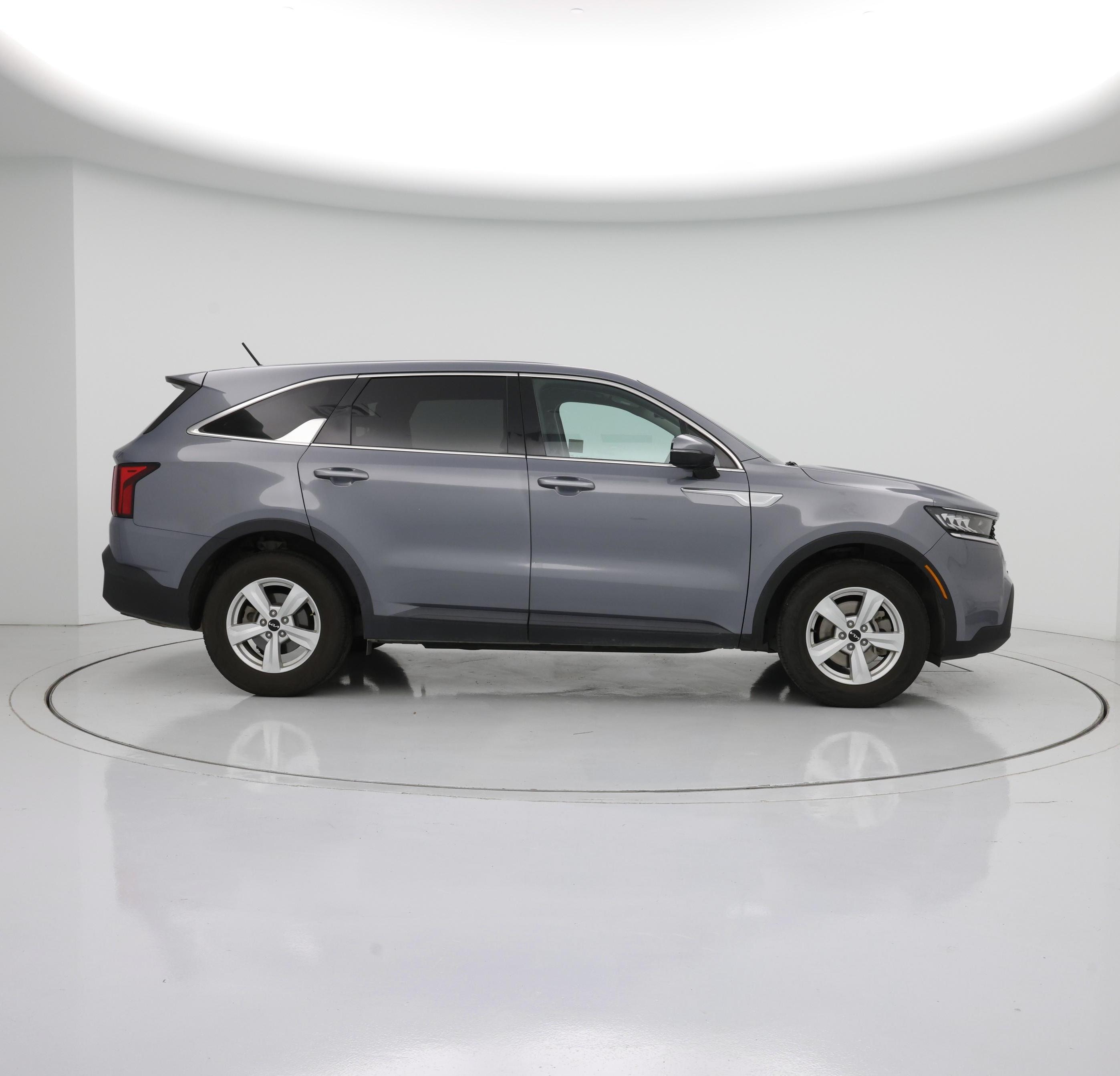 Thumbnail: 2023 Kia Sorento - 7