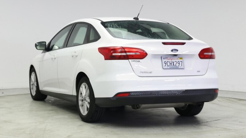 2017 Ford Focus SE 2