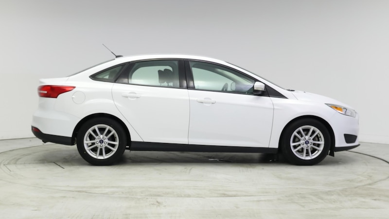 2017 Ford Focus SE 7