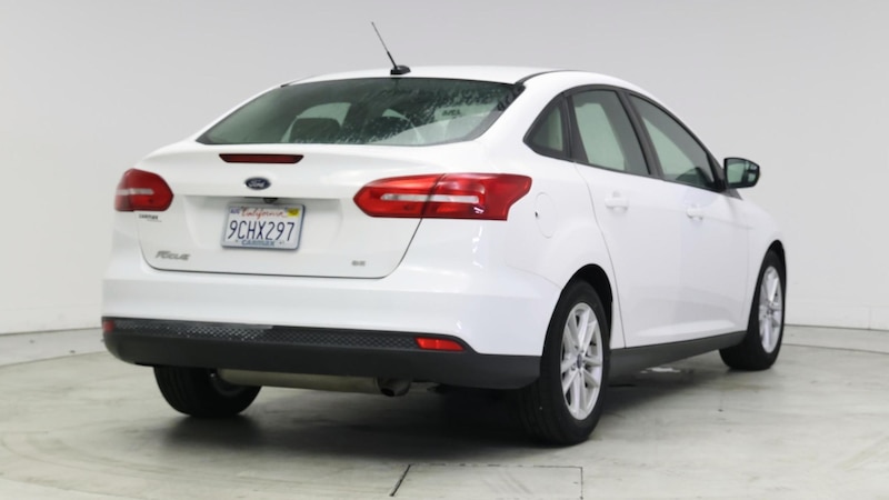 2017 Ford Focus SE 8