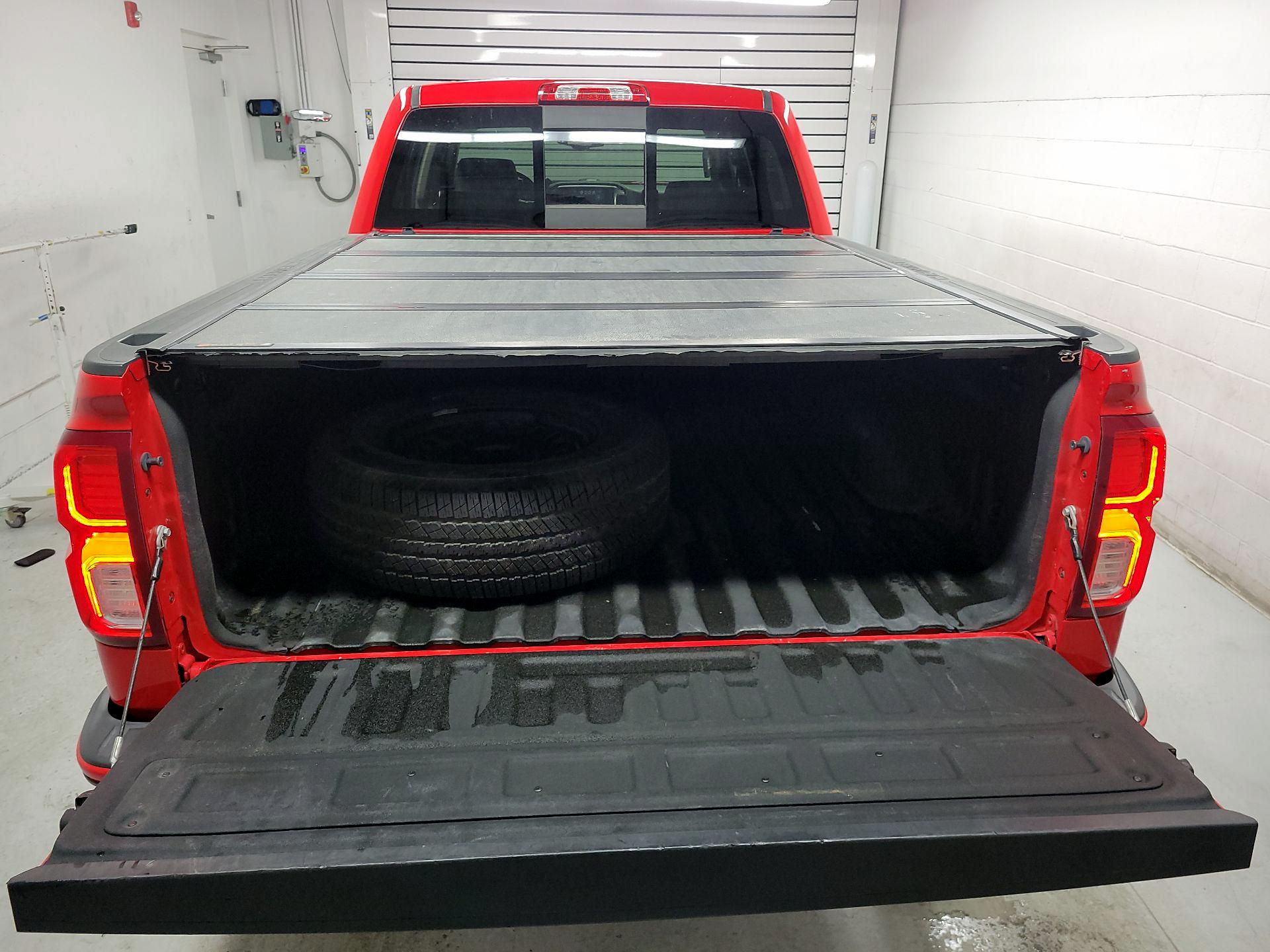 Thumbnail: 2016 Chevrolet Silverado 1500 - 18