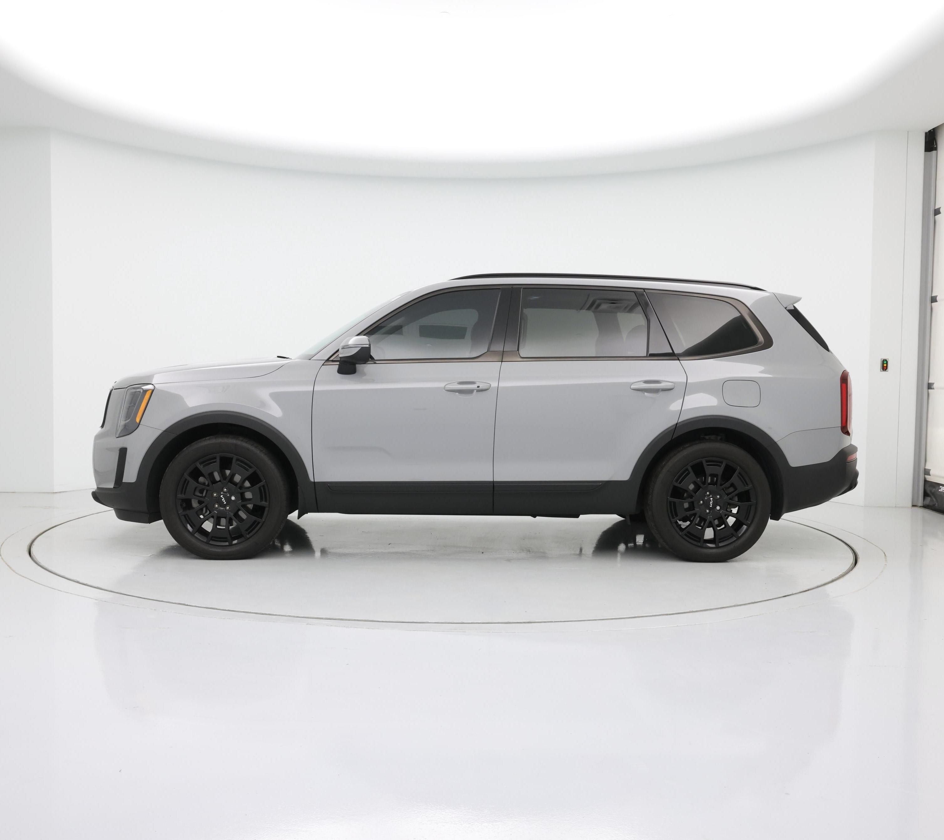 Thumbnail: 2022 Kia Telluride - 3