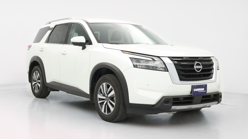 2024 Nissan Pathfinder SL Hero Image