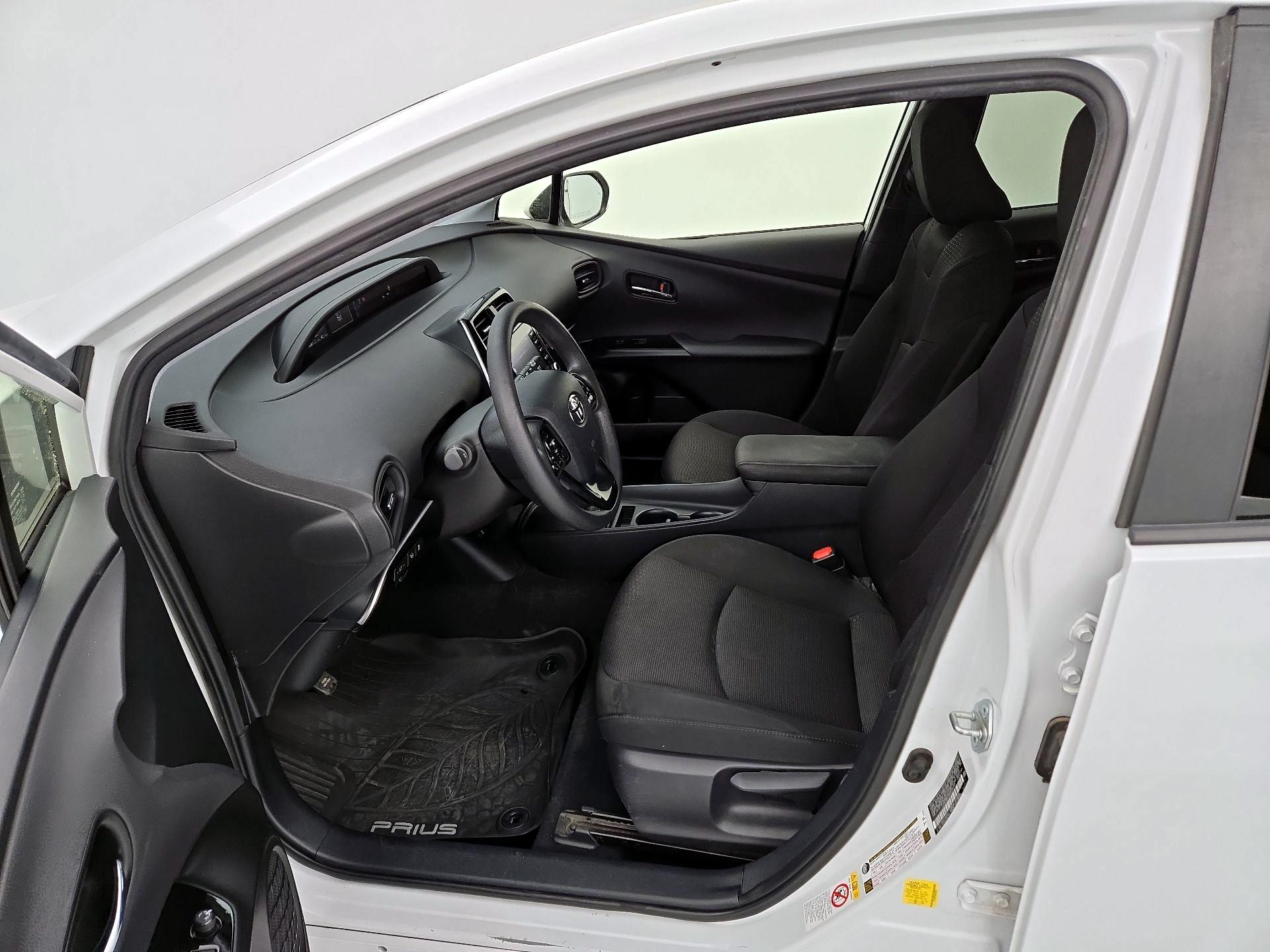 Thumbnail: 2021 Toyota Prius - 11