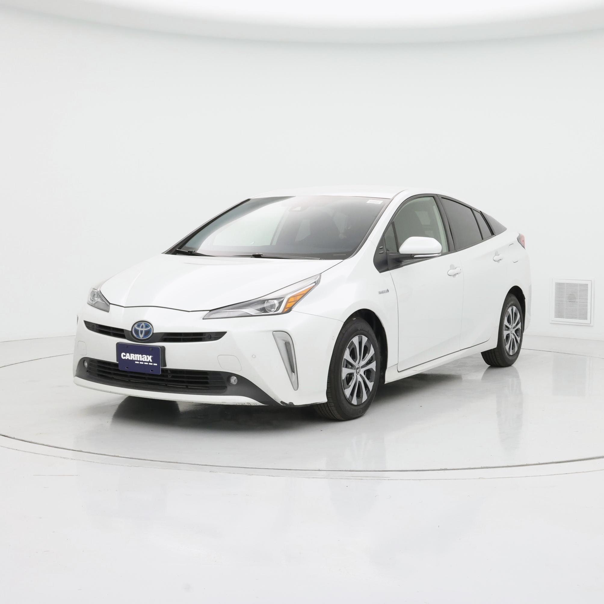 Thumbnail: 2021 Toyota Prius - 4