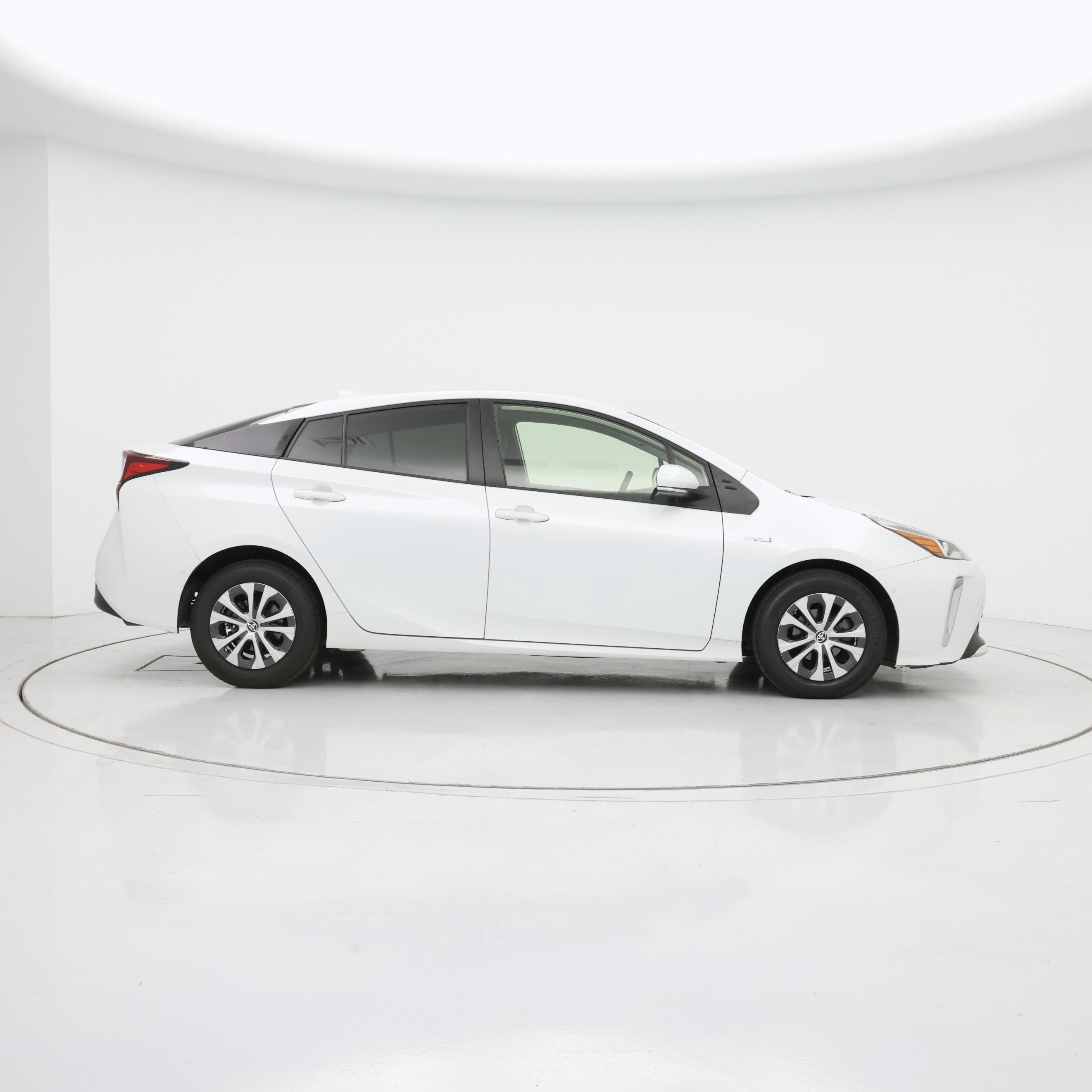 Thumbnail: 2021 Toyota Prius - 7
