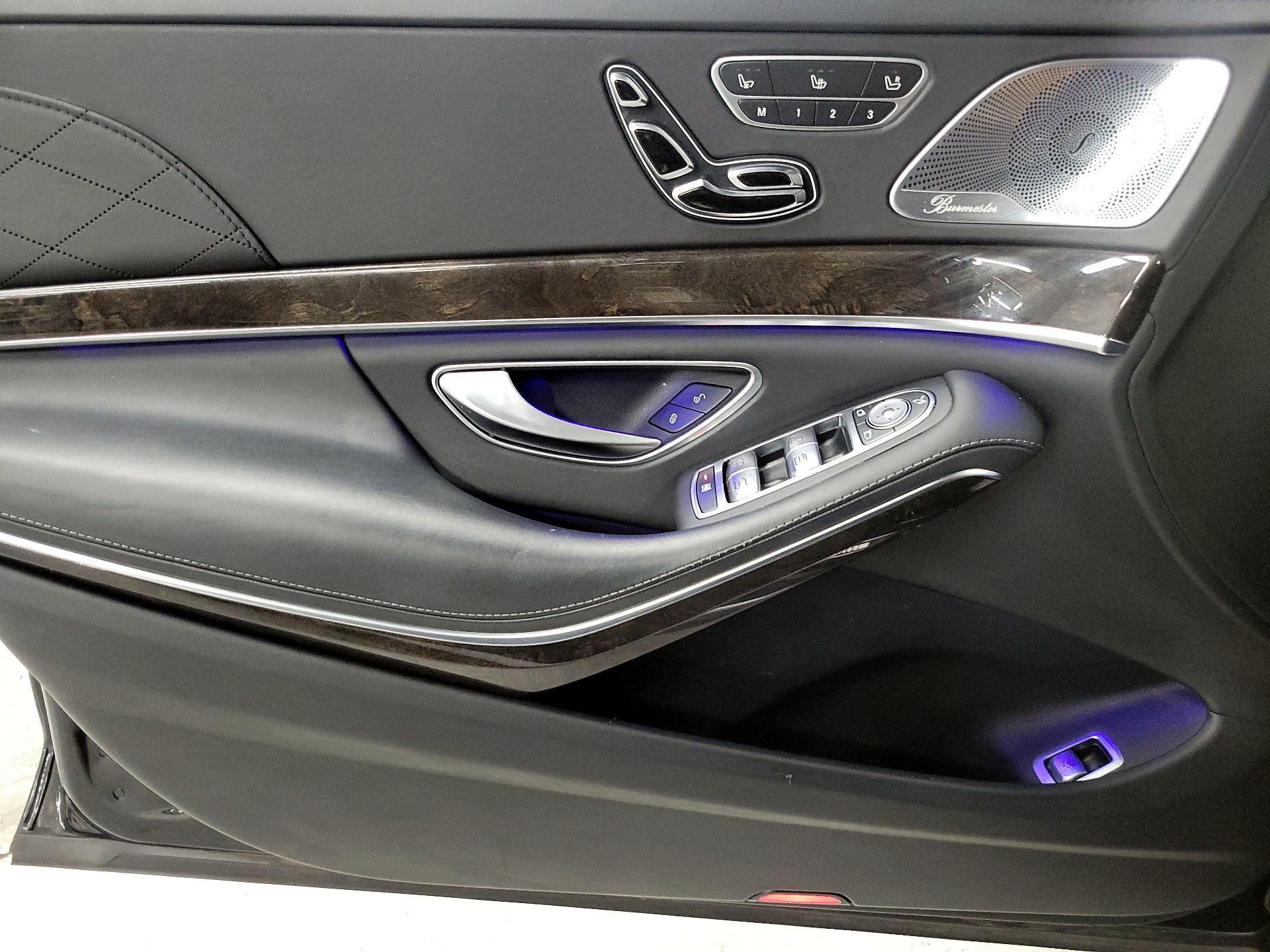 Thumbnail: 2016 Mercedes-Benz S-Class - 12