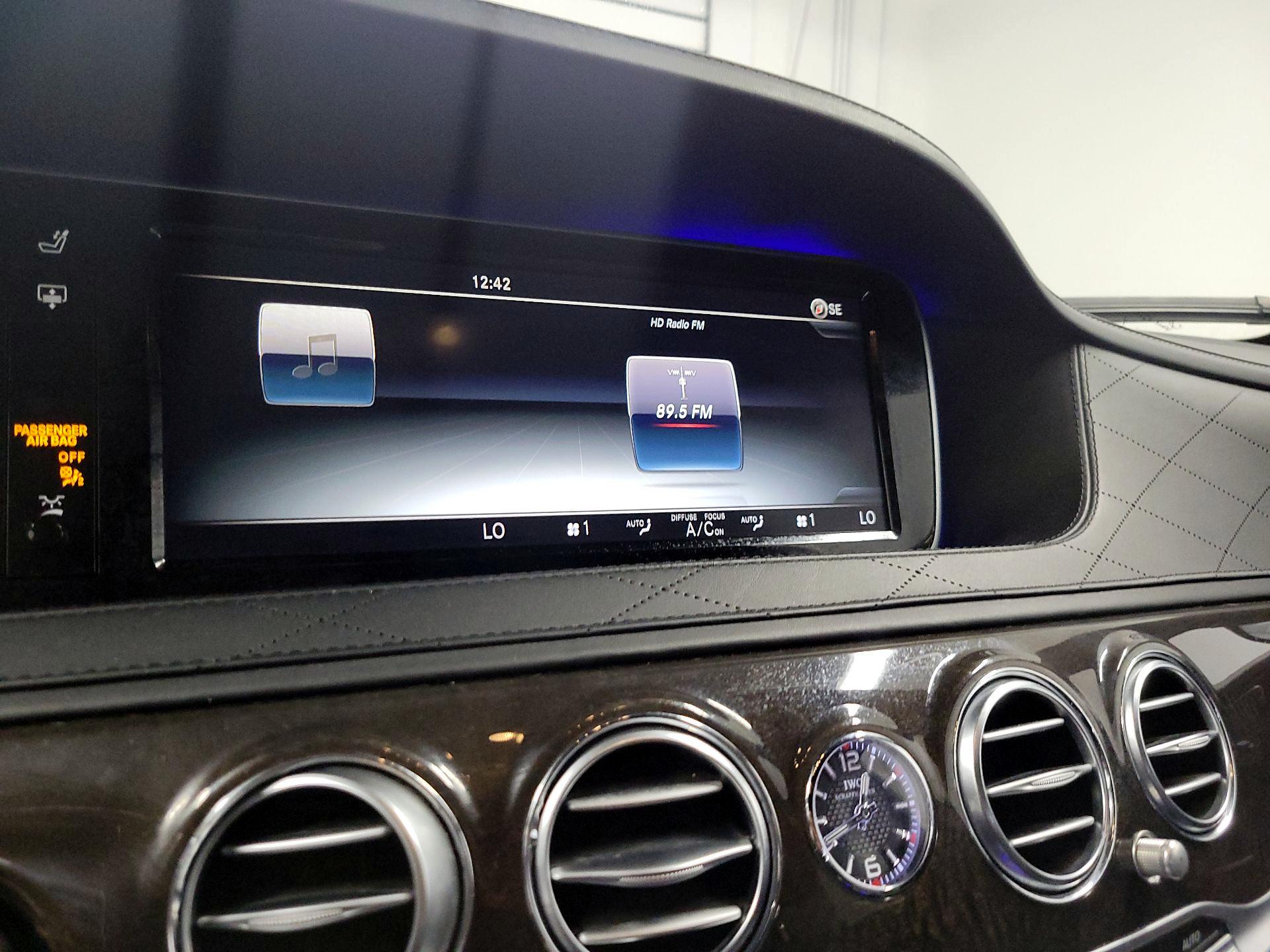 Thumbnail: 2016 Mercedes-Benz S-Class - 16