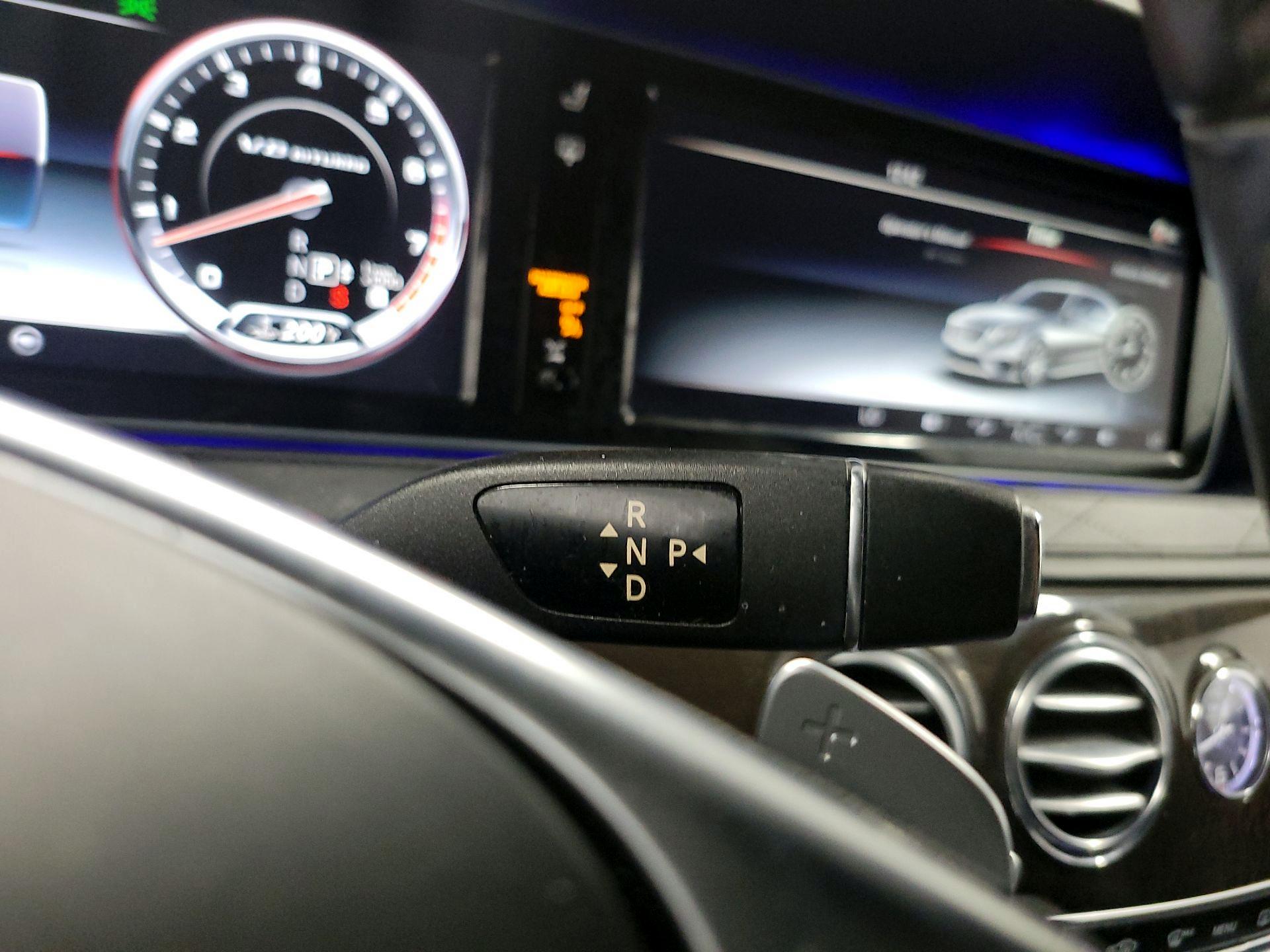 Thumbnail: 2016 Mercedes-Benz S-Class - 18