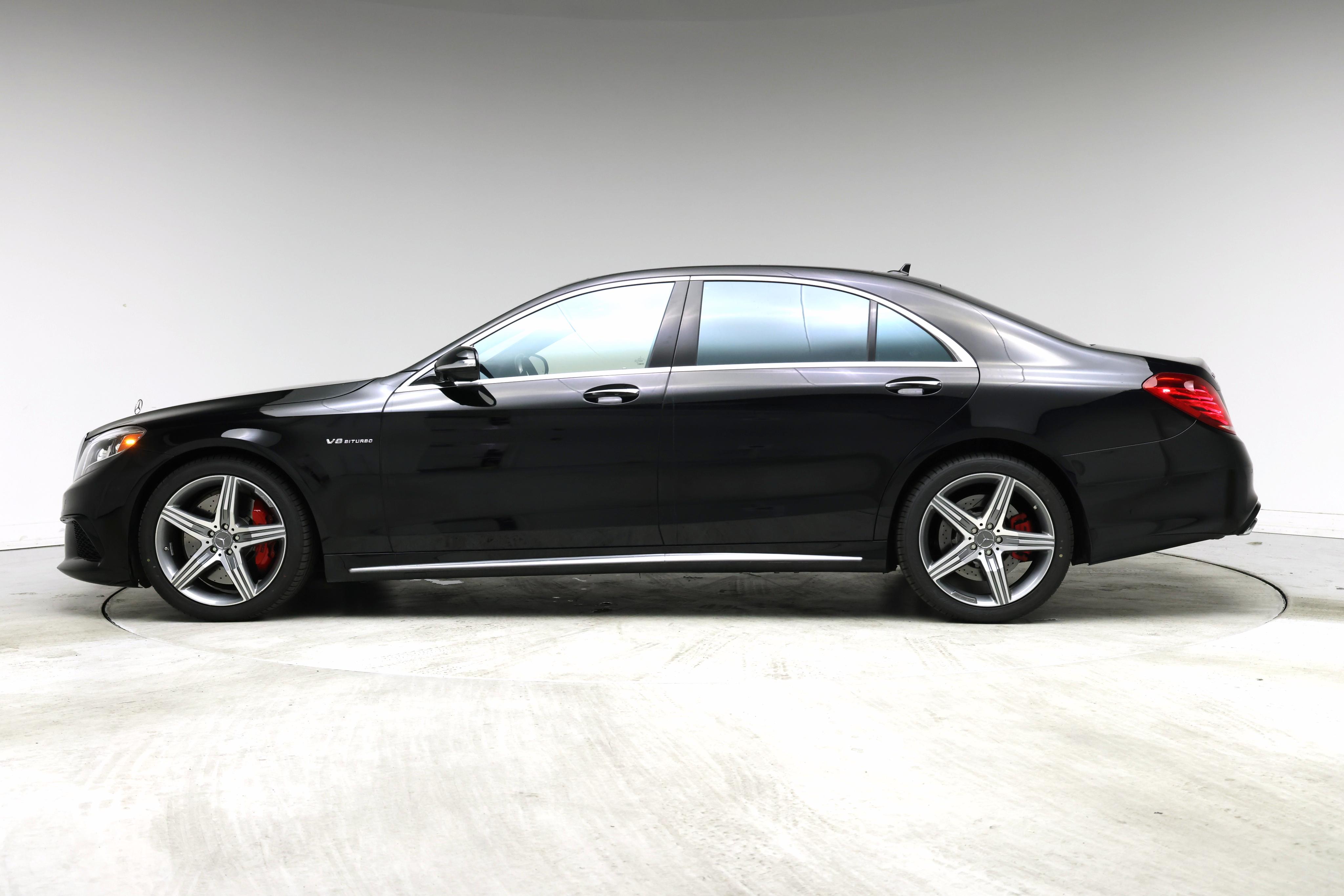 Thumbnail: 2016 Mercedes-Benz S-Class - 3